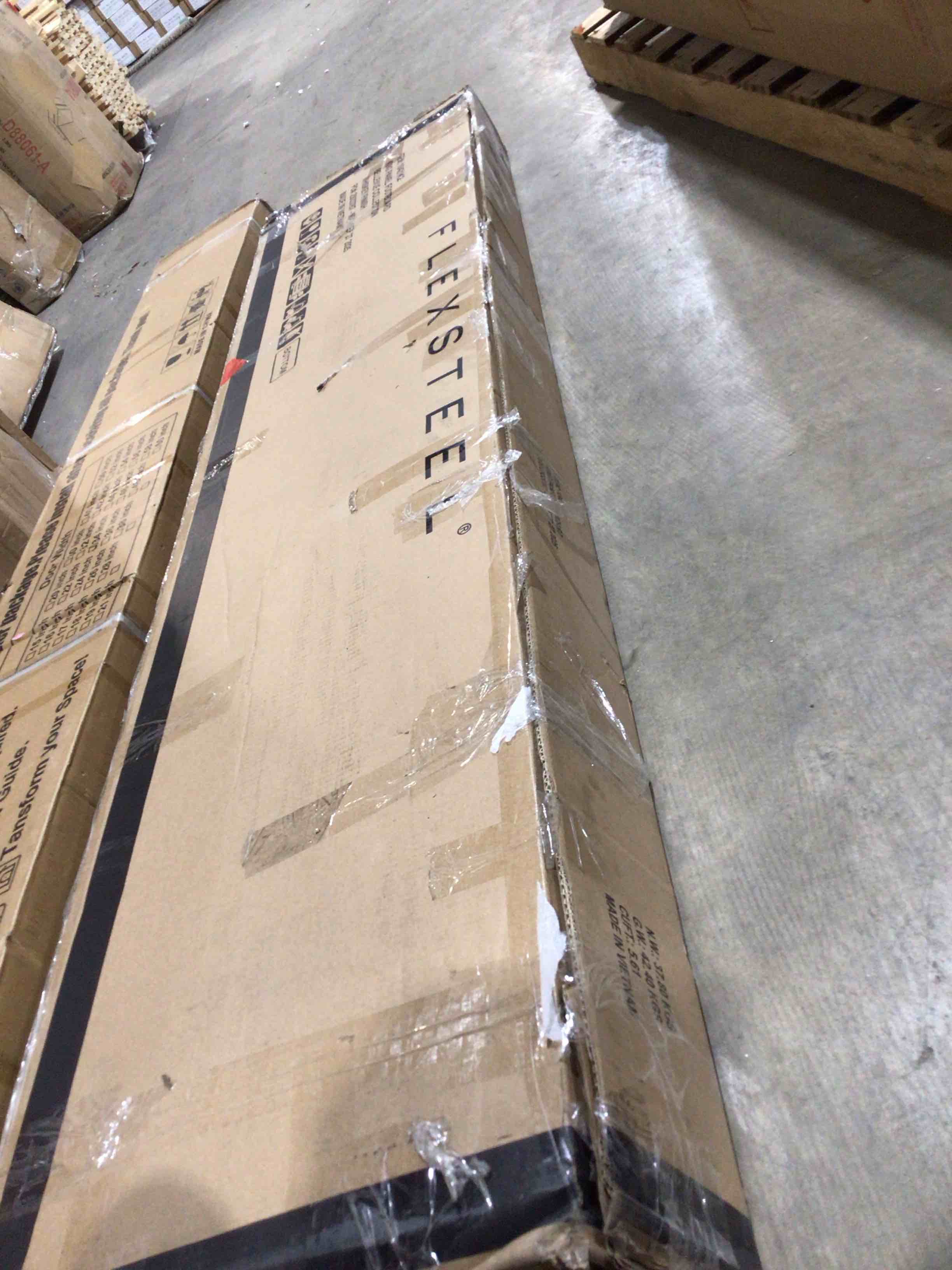 Condition photo showing Good Condition for Flexsteel King Panel Footboard , Whiskey Finish