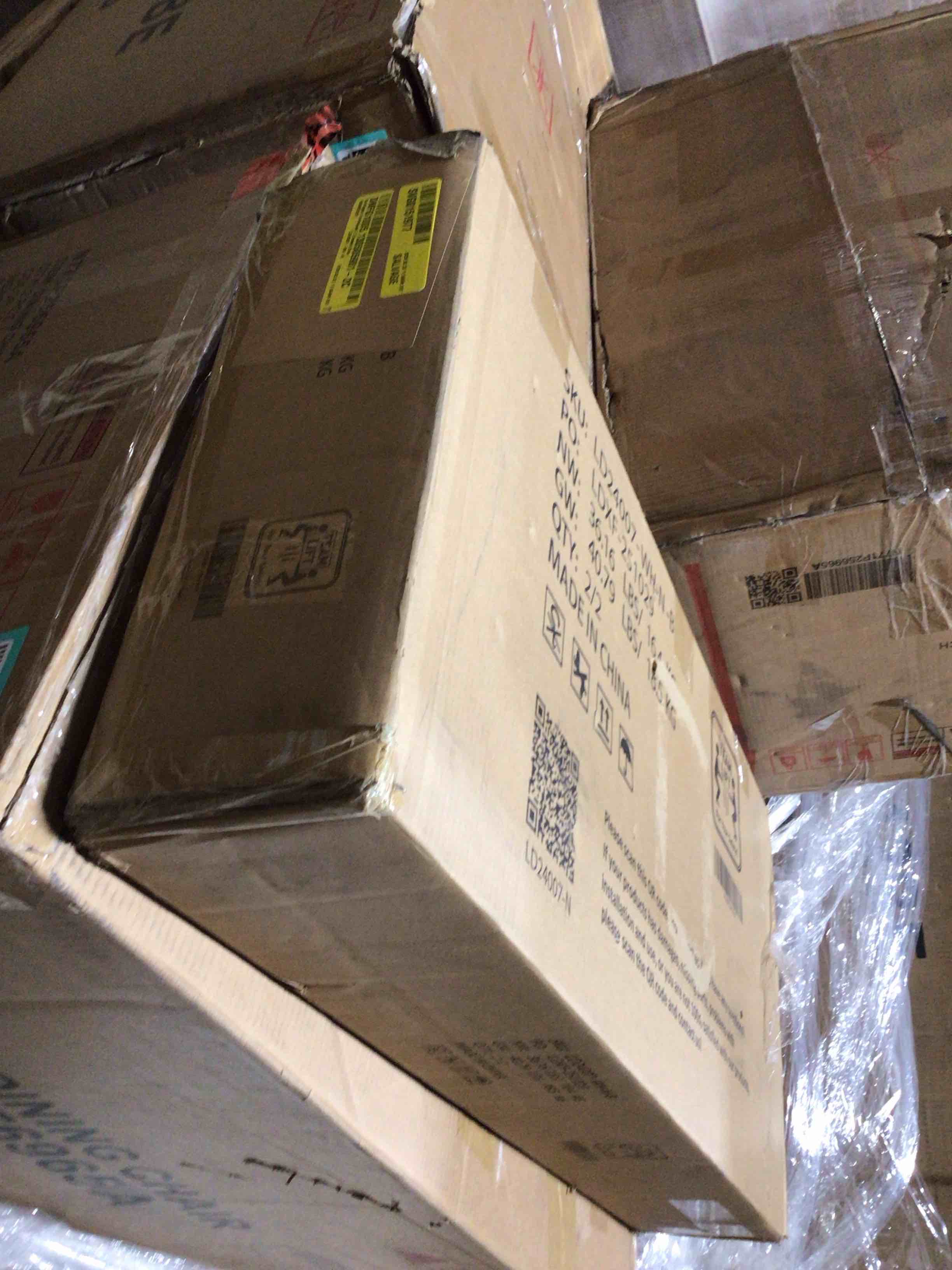 Condition photo showing Good Condition for Burlington farmhouse, seven drawer, dresser white, incomplete 