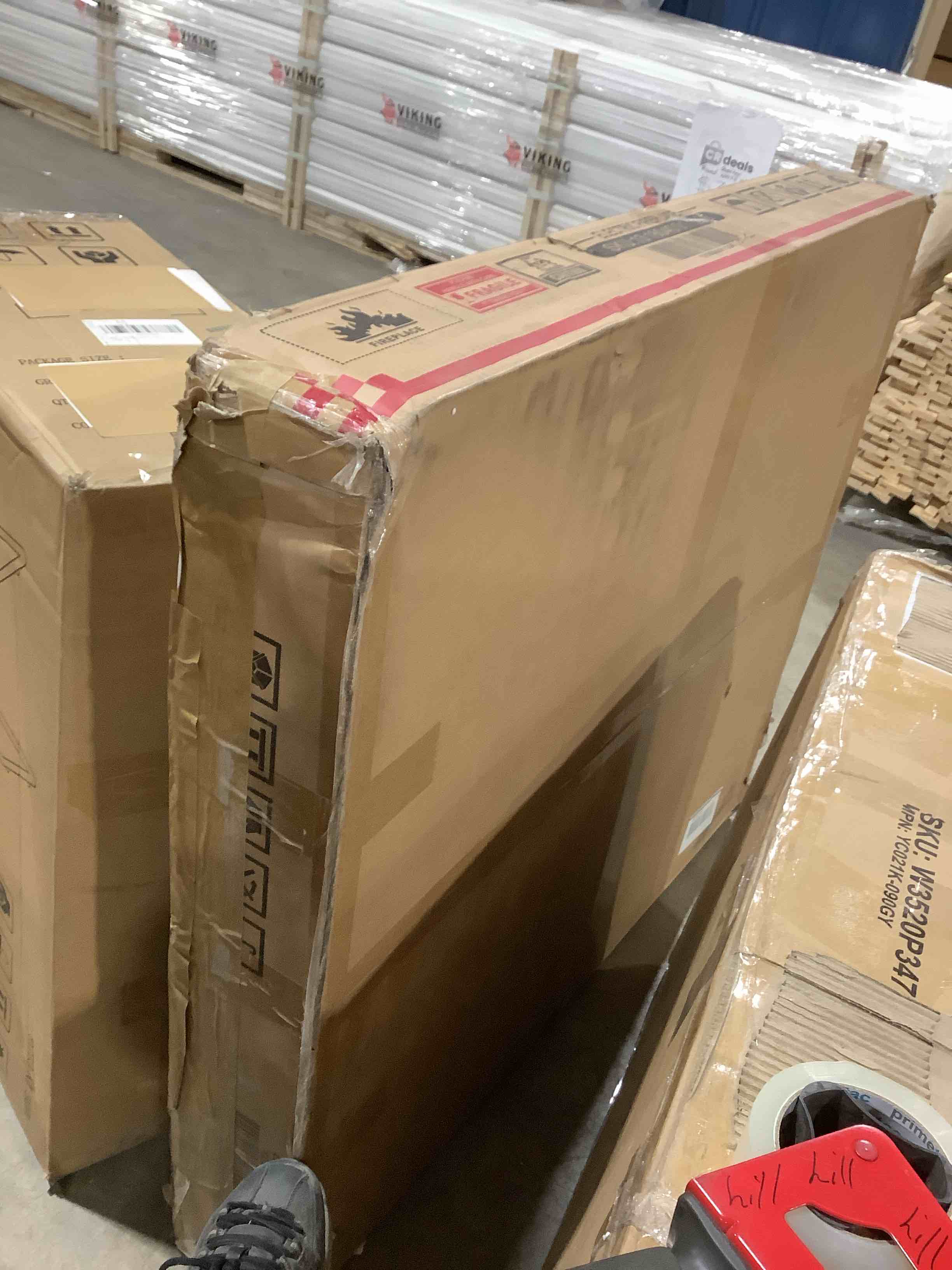 Condition photo showing Good Condition for 35.35 inch white electric fireplace with remote control