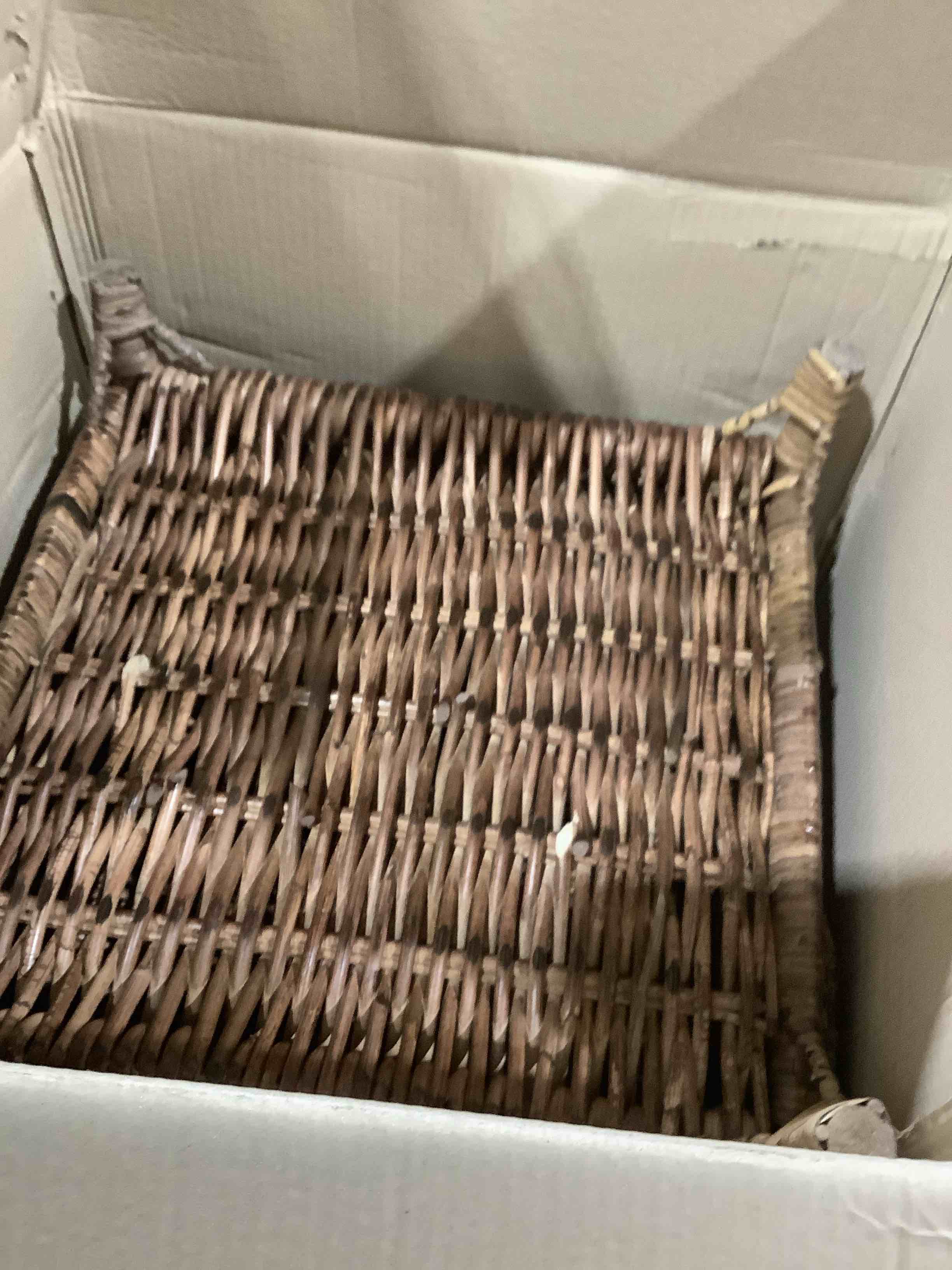 Condition photo showing Good Condition for Lark Manor, seagrass decorative basket