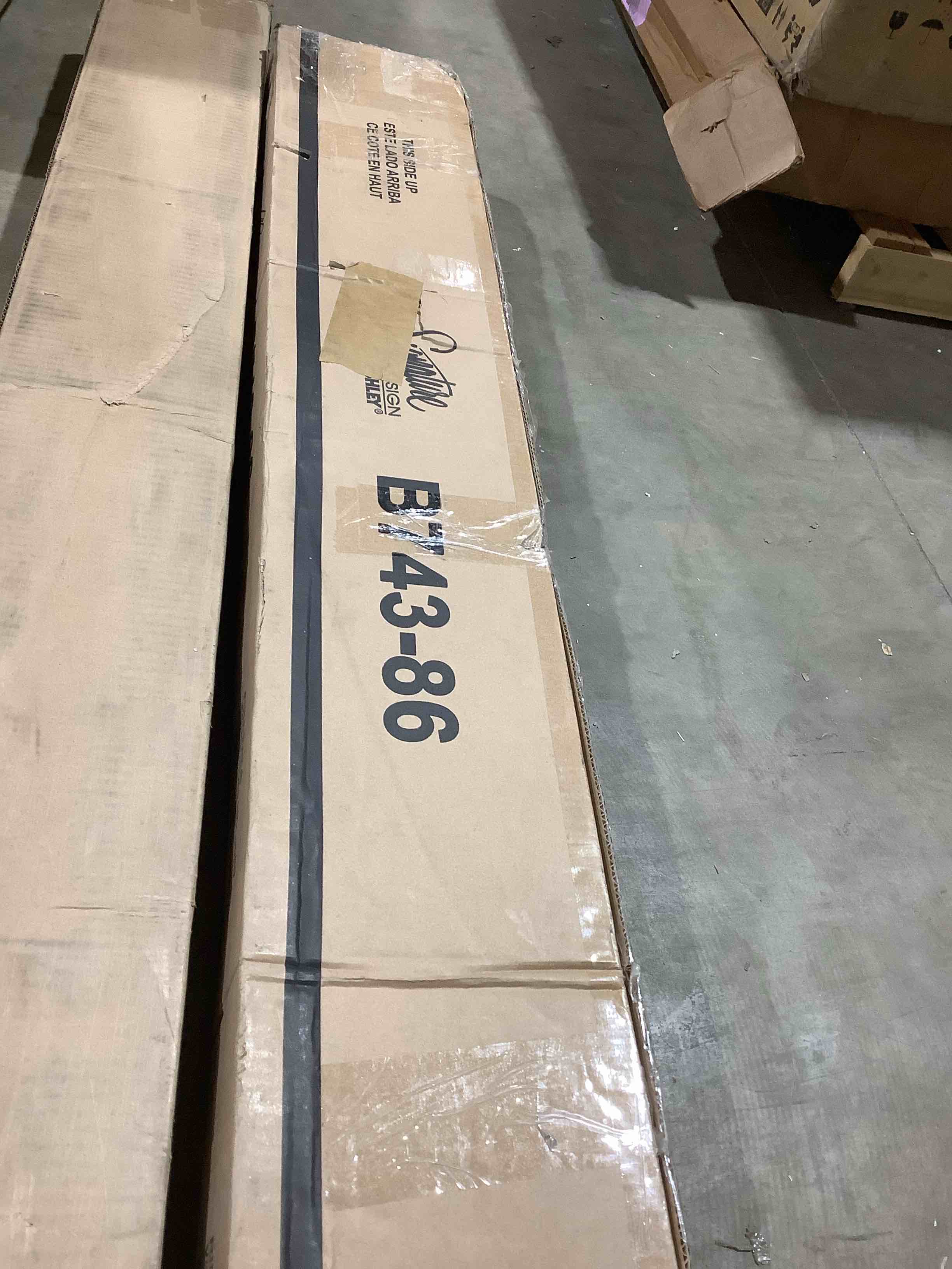 Condition photo showing Good Condition for B743-86 full rails and supports only