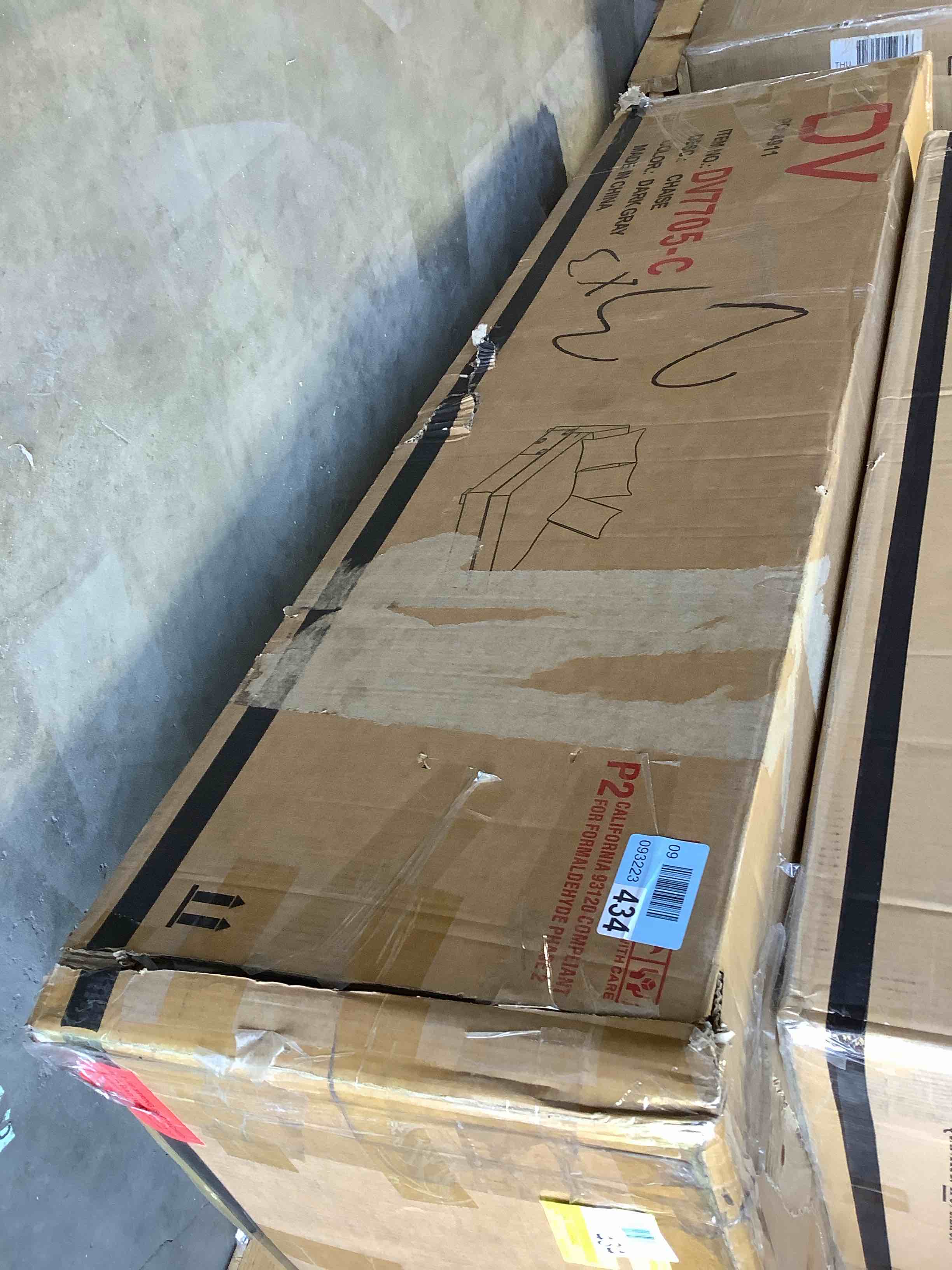 Condition photo showing Good Condition for dv7705 sectional sofa, dark gray, incomplete, pick up 2 boxes