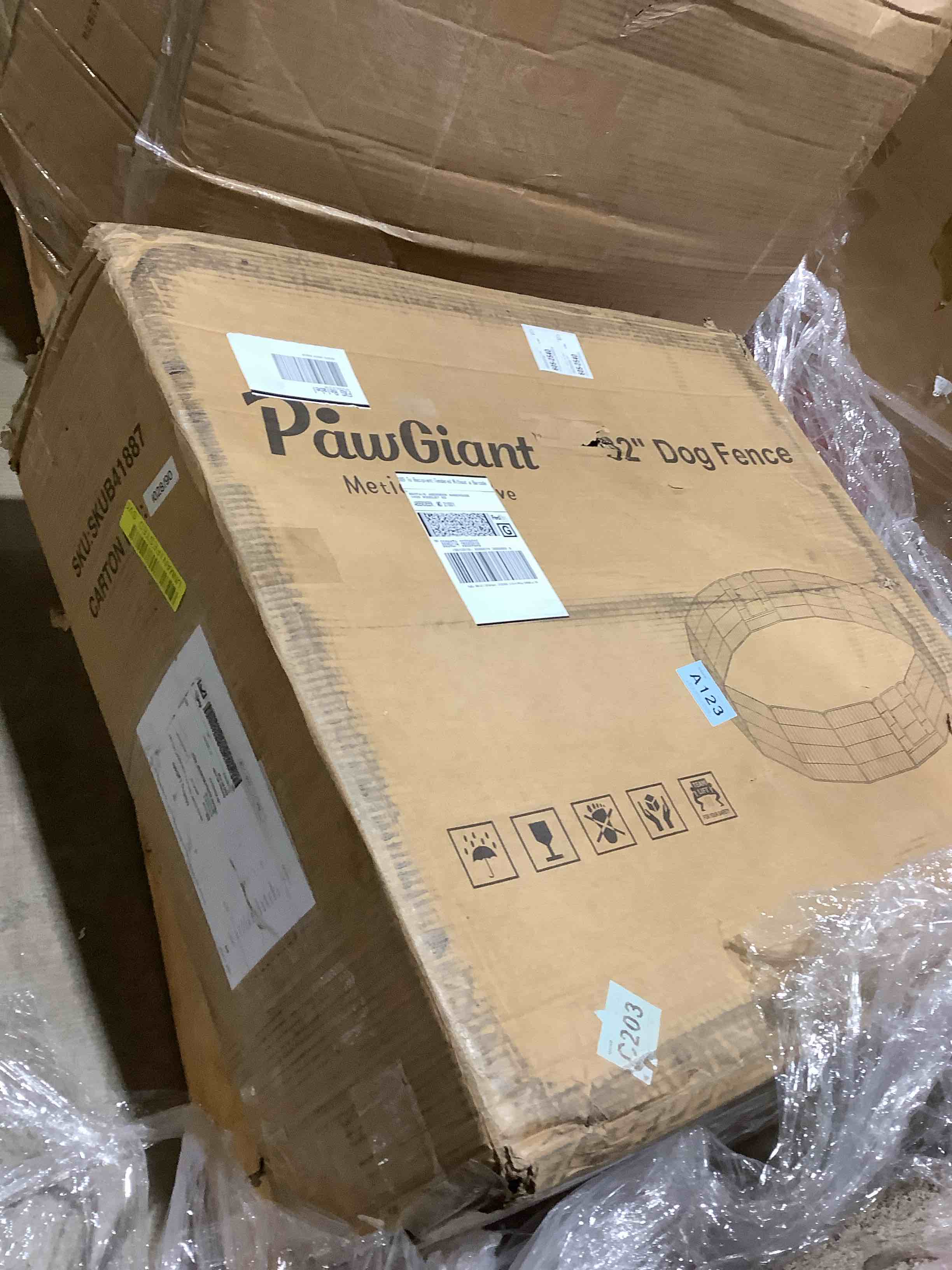 Condition photo showing Good Condition for Paw Giant 32" Dog Fence