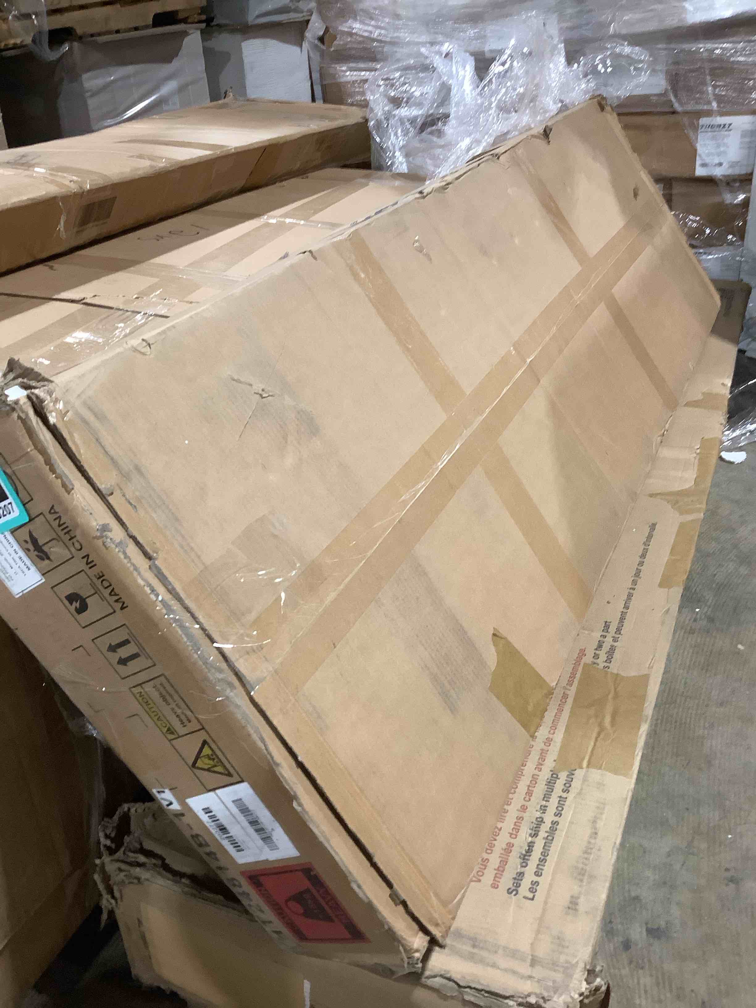 Condition photo showing Good Condition for White Entryway Hall trees HT24814B – 1