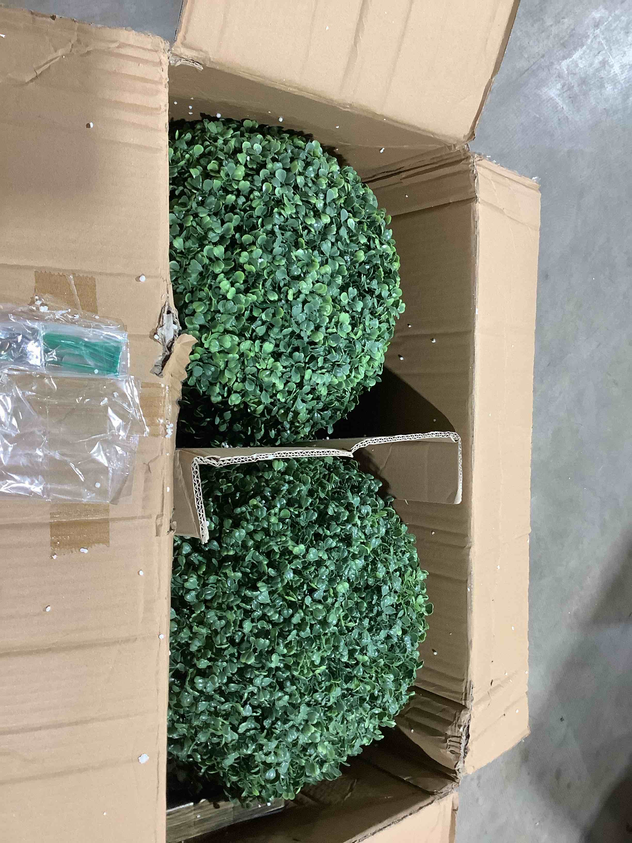 Condition photo showing Good Condition for 16" Artificial plant topiary Ball lit artificial plant, set of 2