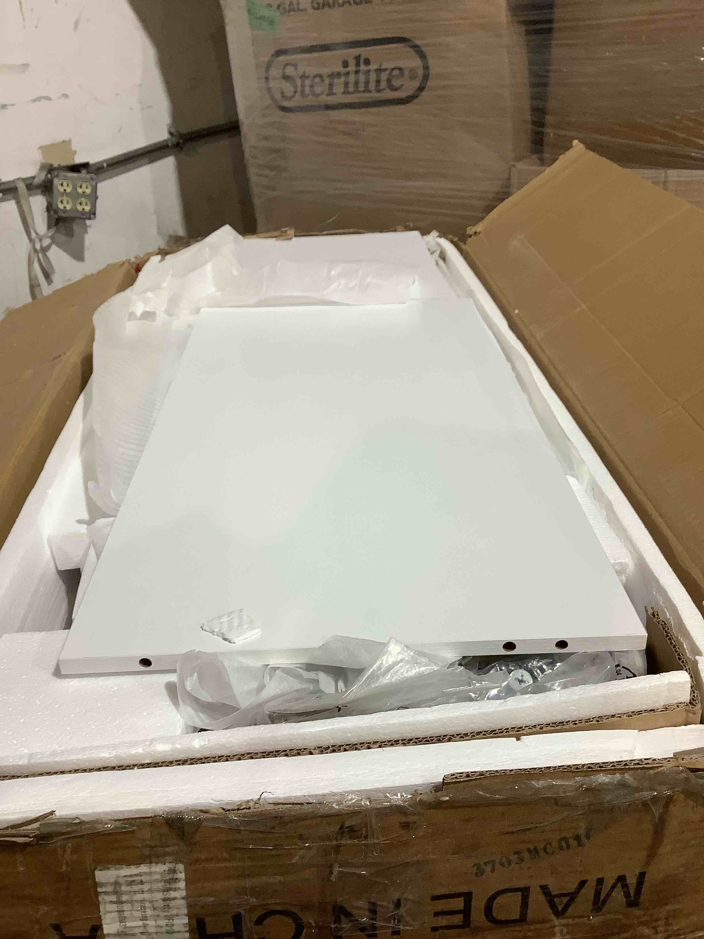 Condition photo showing Good Condition for White buffet cabinet