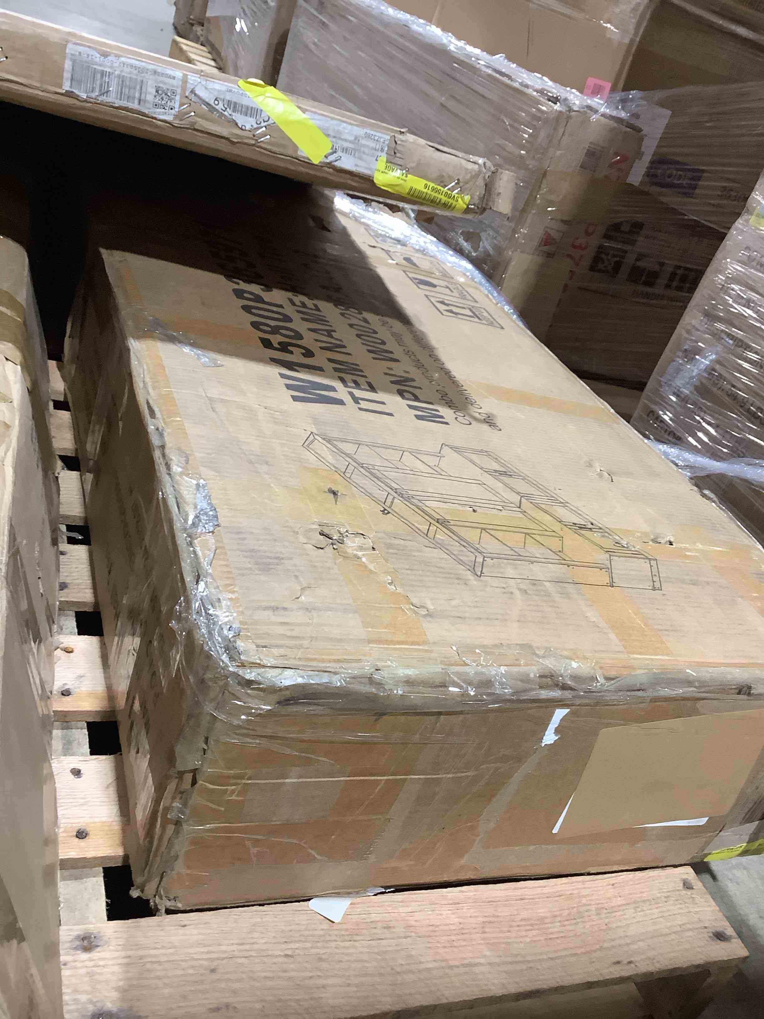 Condition photo showing Good Condition for Multifunctional Tree-Shaped Entryway Hall Tree