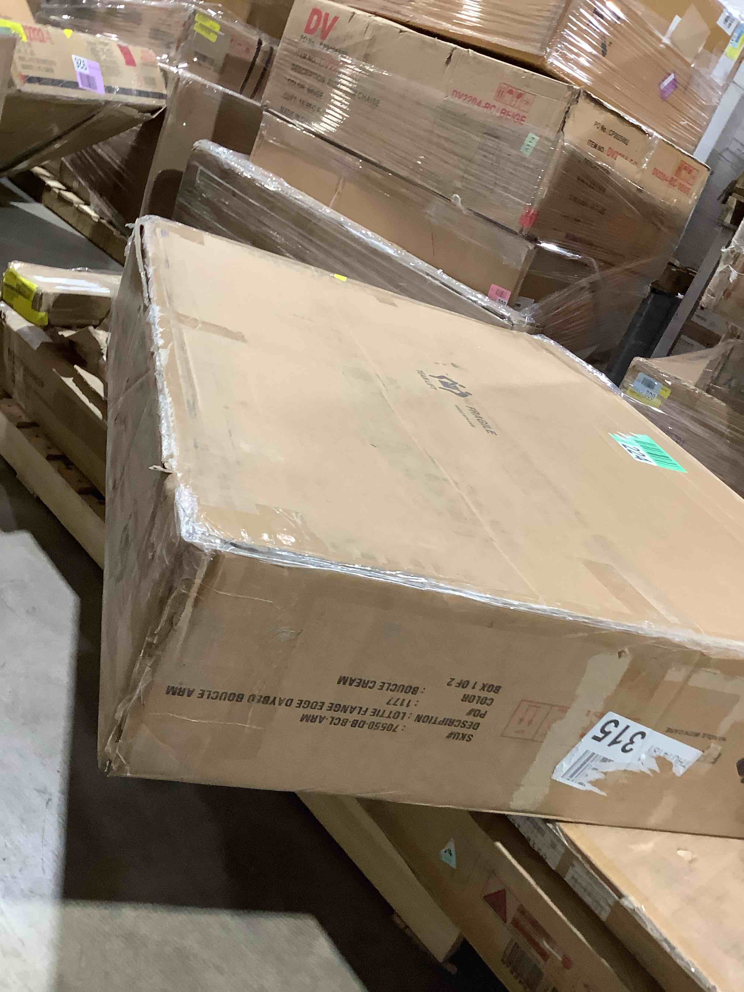 Condition photo showing Good Condition for Lottie Flange Edge Daybed Boucle arm, cream, incomplete 