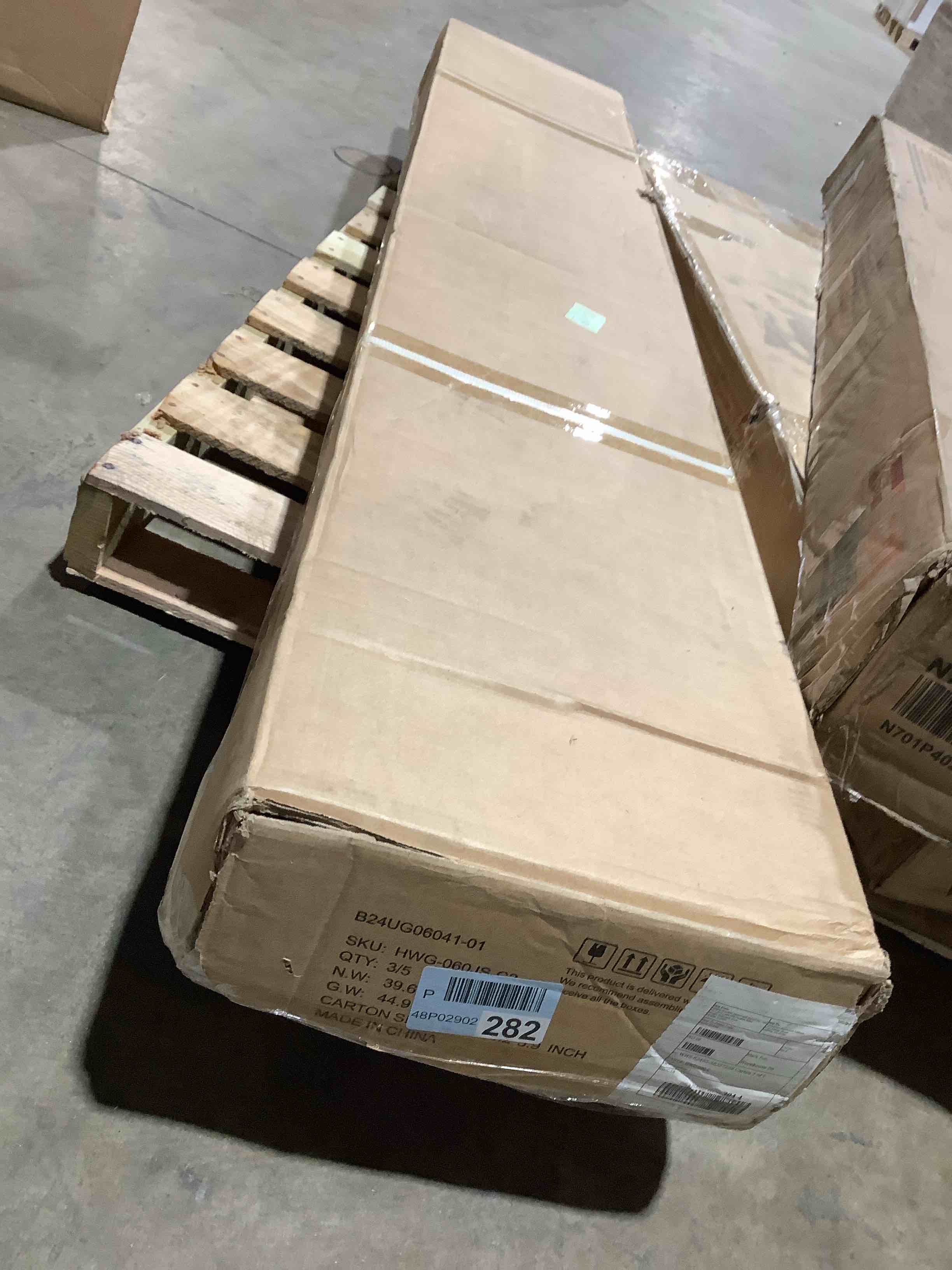 Condition photo showing Good Condition for Outdoor hardtop gazebo, incomplete 