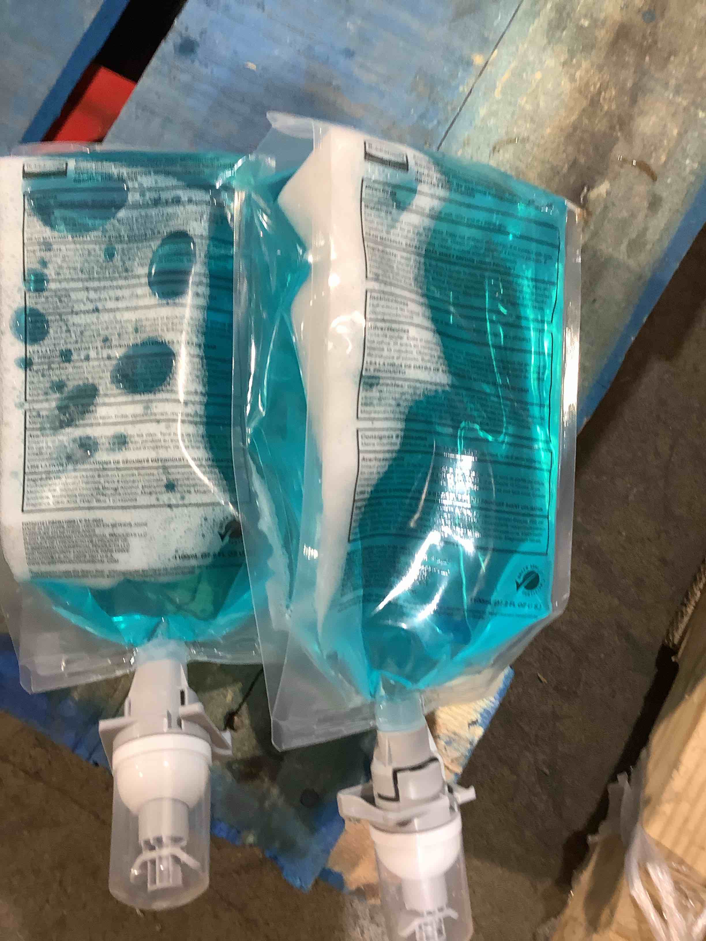 Condition photo showing Good Condition for Rubbermaid 750112 Autofoam Hand Soap Refill, Lotion Soap with Moisturizer, 1100 mL 2 pack 