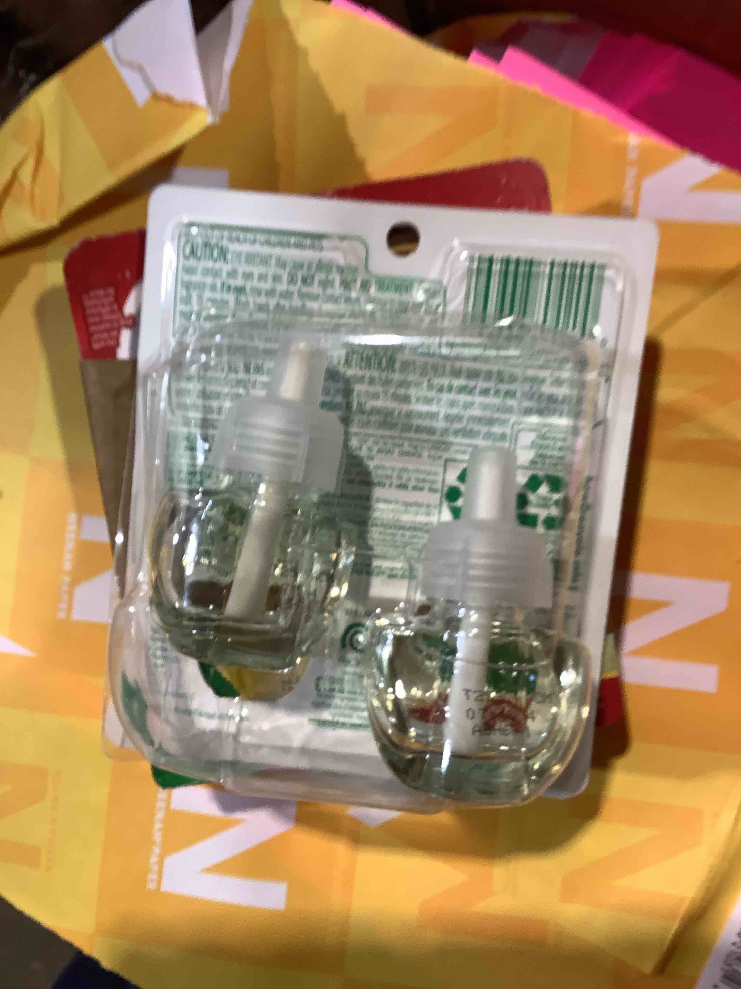 Condition photo showing Good Condition for Air Wick Plug in Scented Oil Refill, 2ct, Apple Cinnamon Medley, Fall Scent, Essential Oils, Air Freshener 3 pack