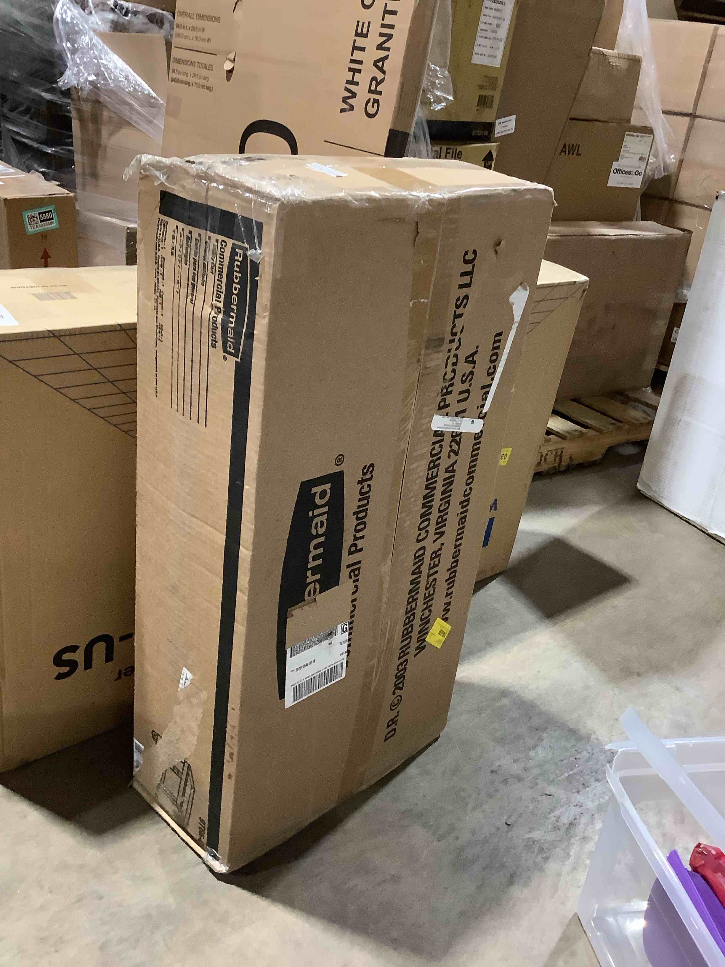 Condition photo showing Good Condition for Rubbermaid commercial product utility cart, 9T66–0