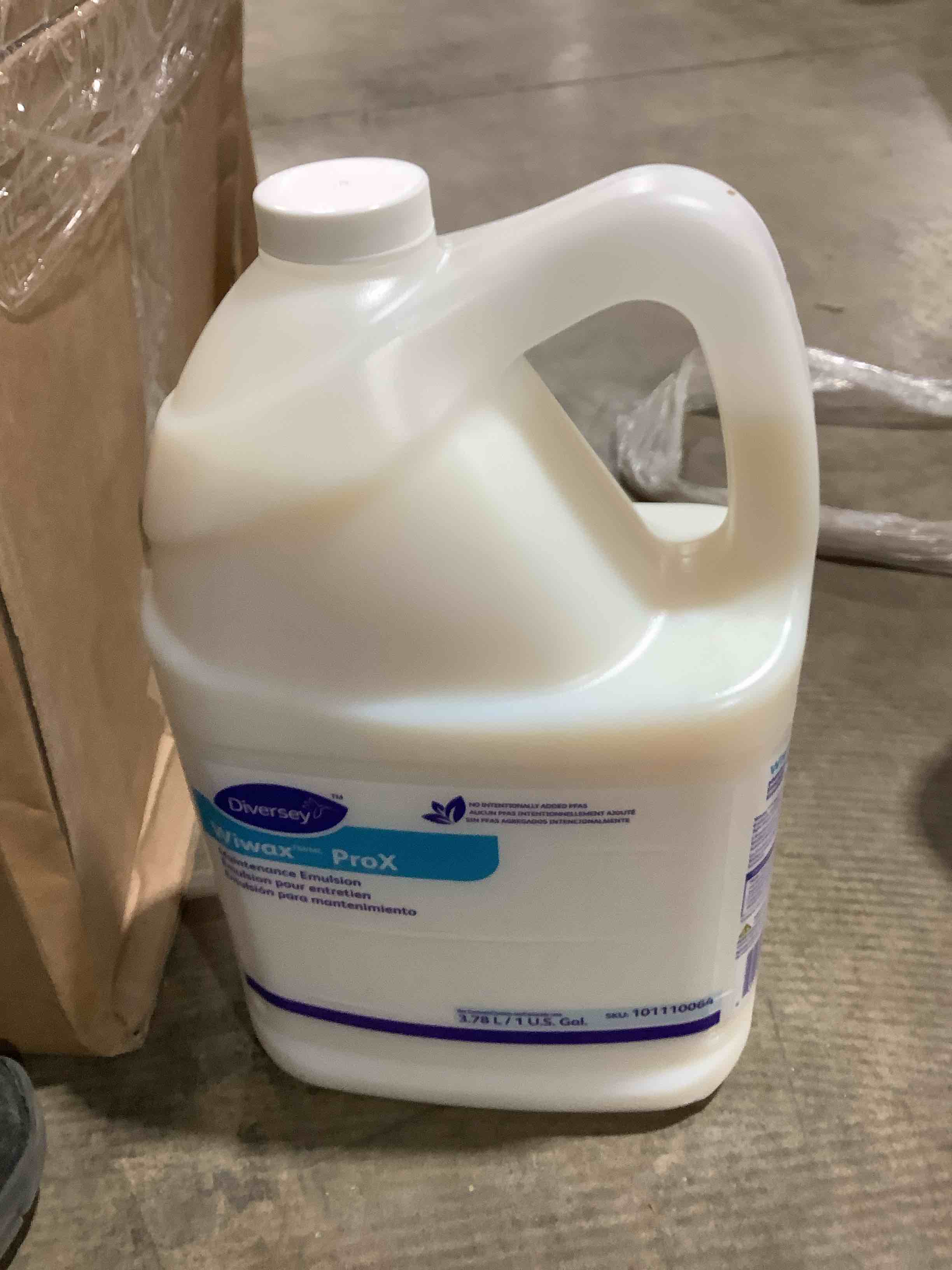 Condition photo showing New/Like New for DVO101110064 1 gal Wiwax ProX Maintenance Emulsion 