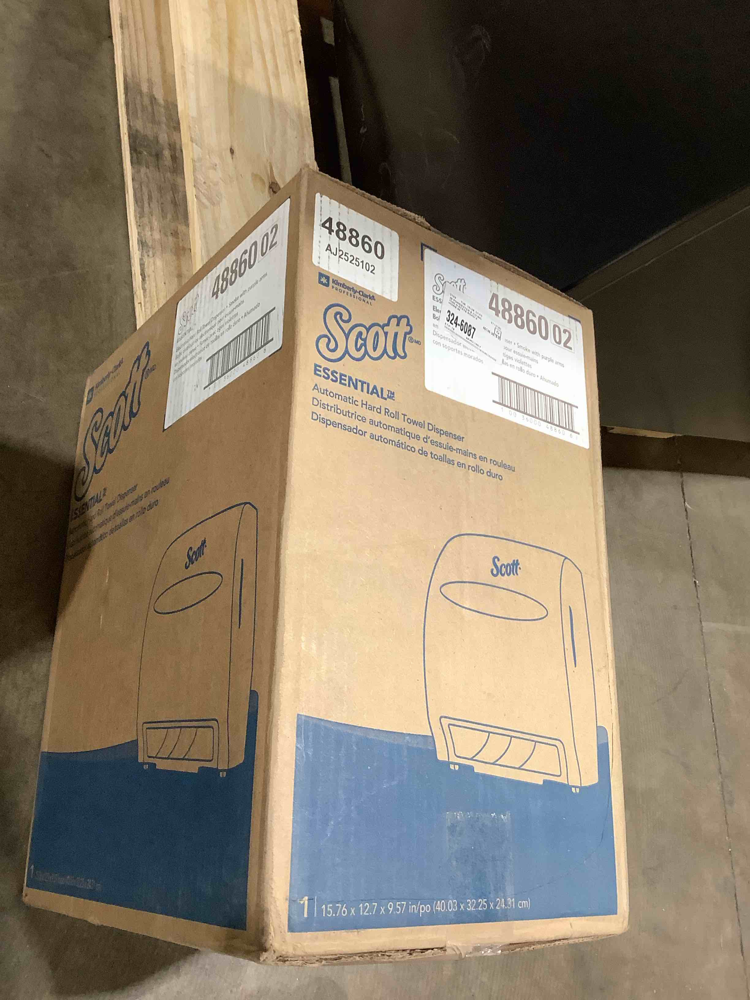 Condition photo showing New/Like New for Scott 48860 Essential System Hard Roll Towel Dispenser