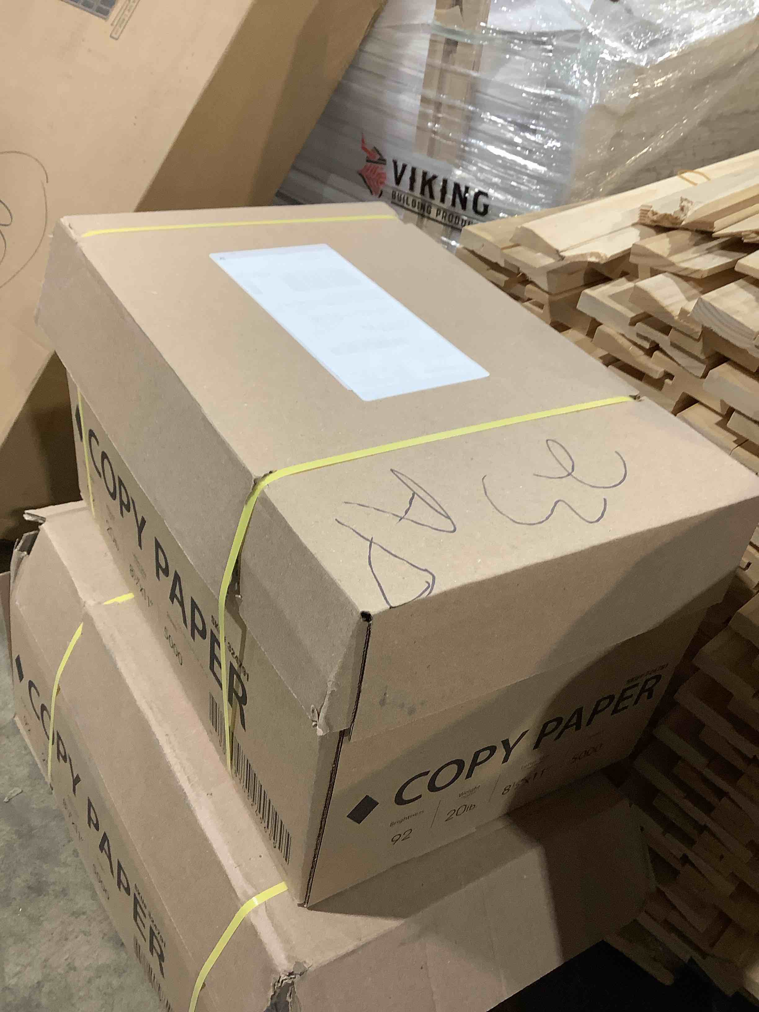 Condition photo showing New/Like New for Staples 8.5 In. x 11 In. 20 Lb. White Copier Paper  5000 Sheets 324791