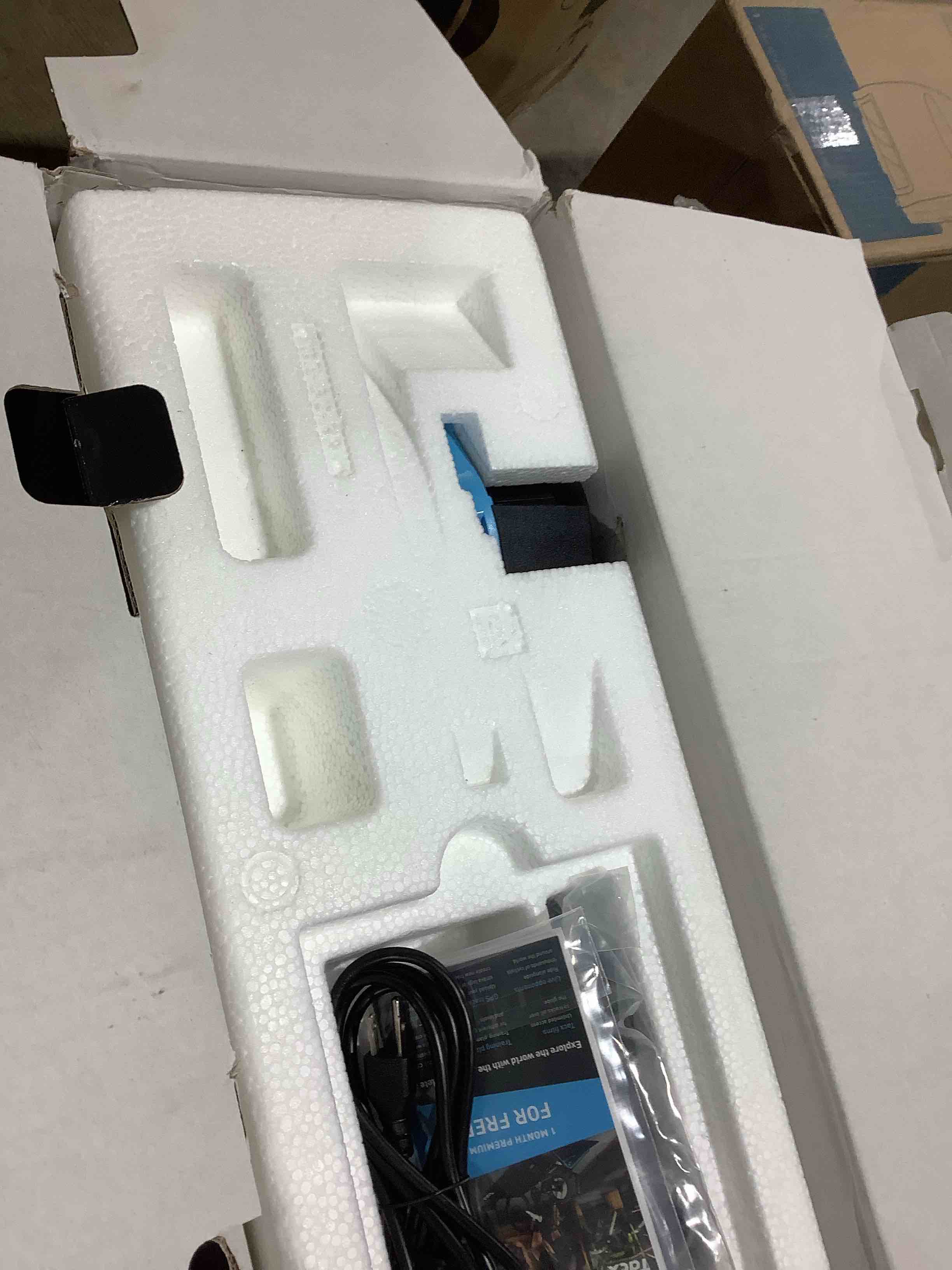 Condition photo showing New/Like New for Tacx T2980.60 Flux 2 Smart Trainer, Black (B07W8TBK1Y)