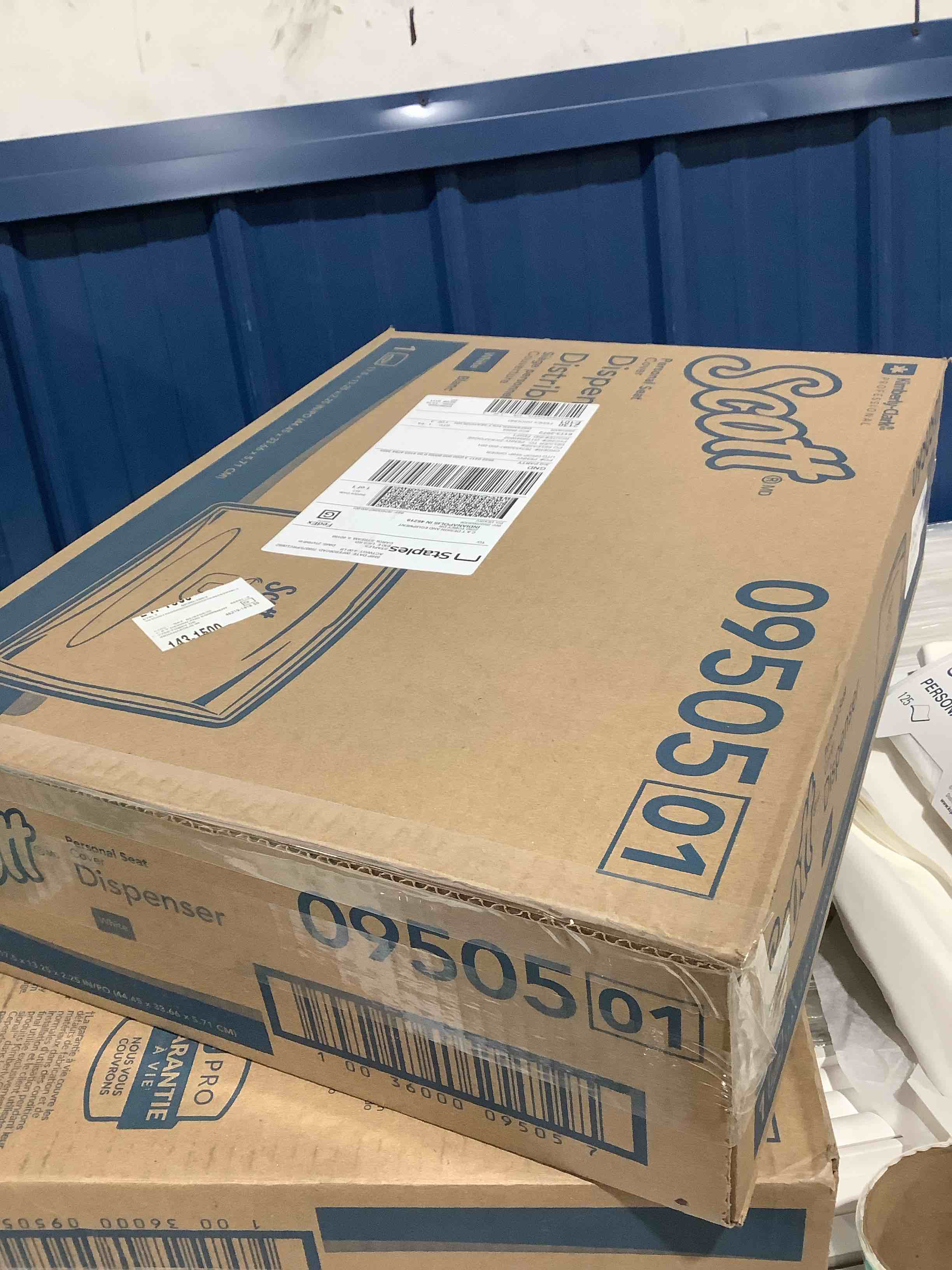 Condition photo showing New/Like New for Scott Toilet Seat Cover Dispenser (09505)  White