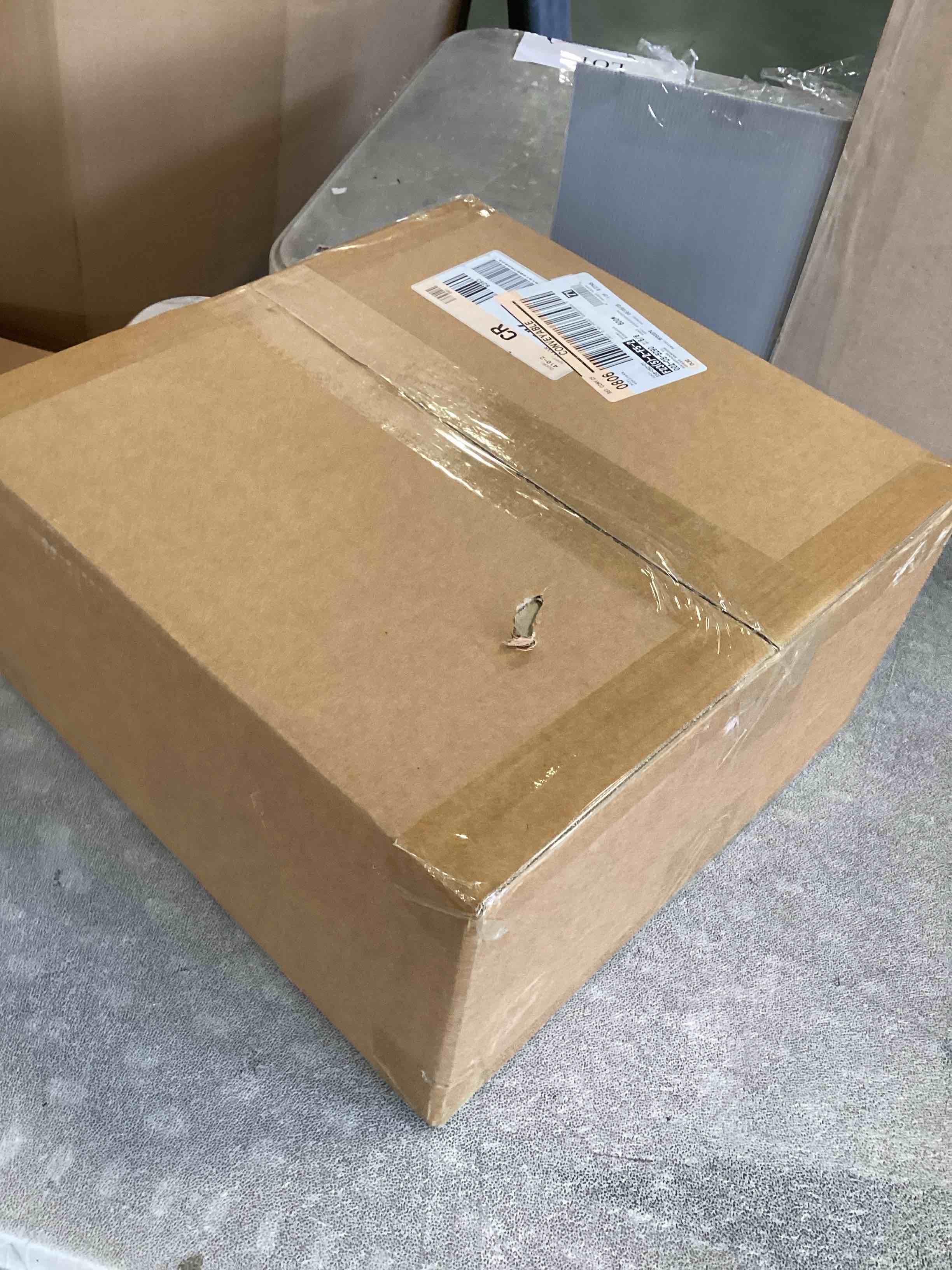 https://s3.amazonaws.com/lotting-images-prod/bidfta/TEA3227310_1750940890920.jpeg