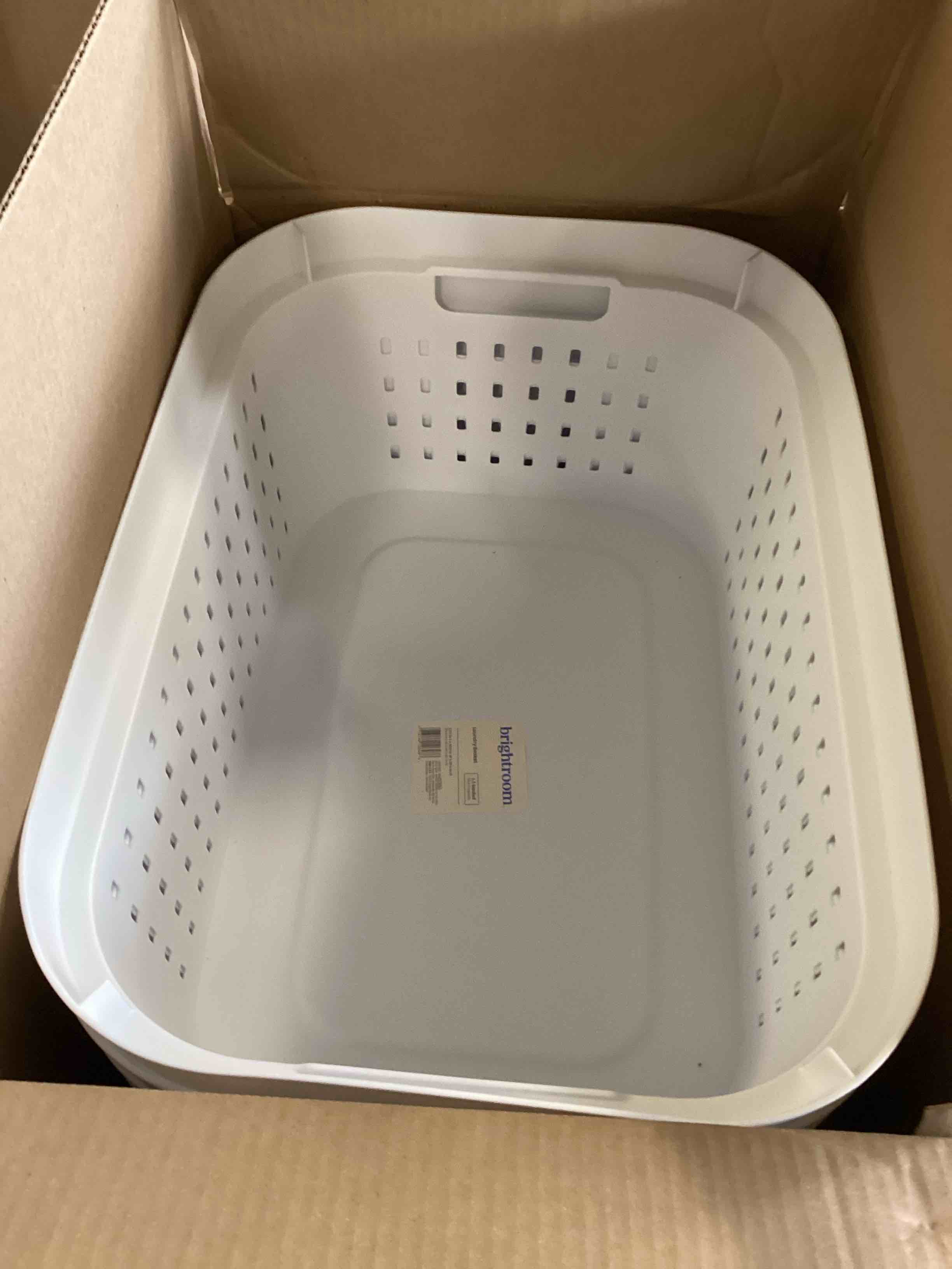 https://s3.amazonaws.com/lotting-images-prod/bidfta/TEA3227319_1750942265397.jpeg