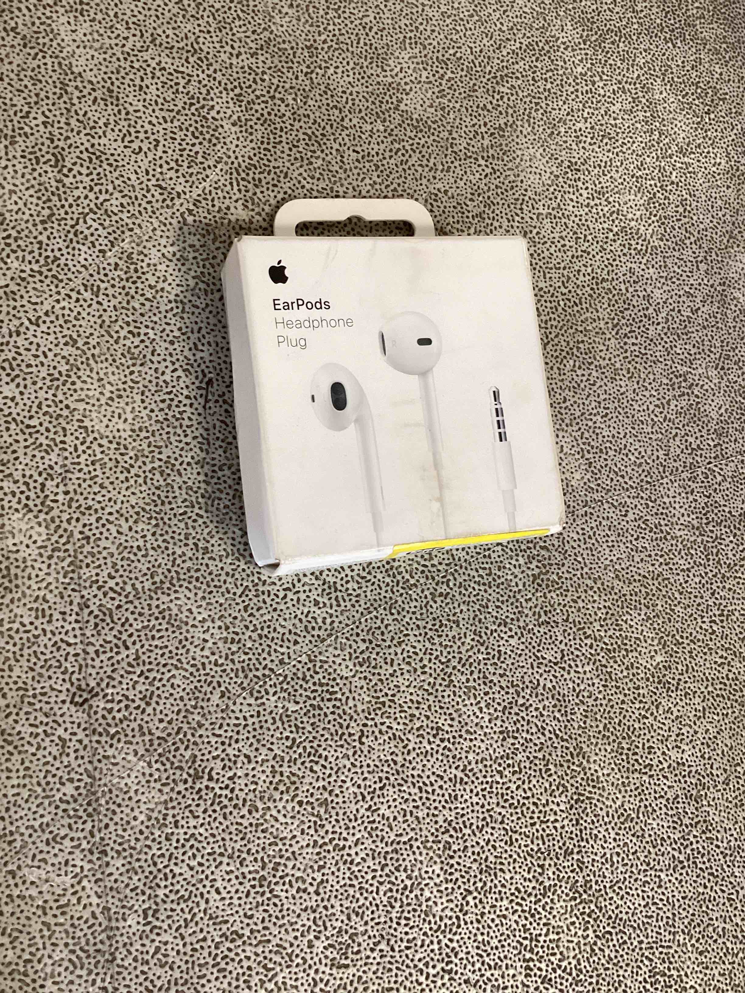 https://s3.amazonaws.com/lotting-images-prod/bidfta/TEA3227618_1751287212872.jpeg