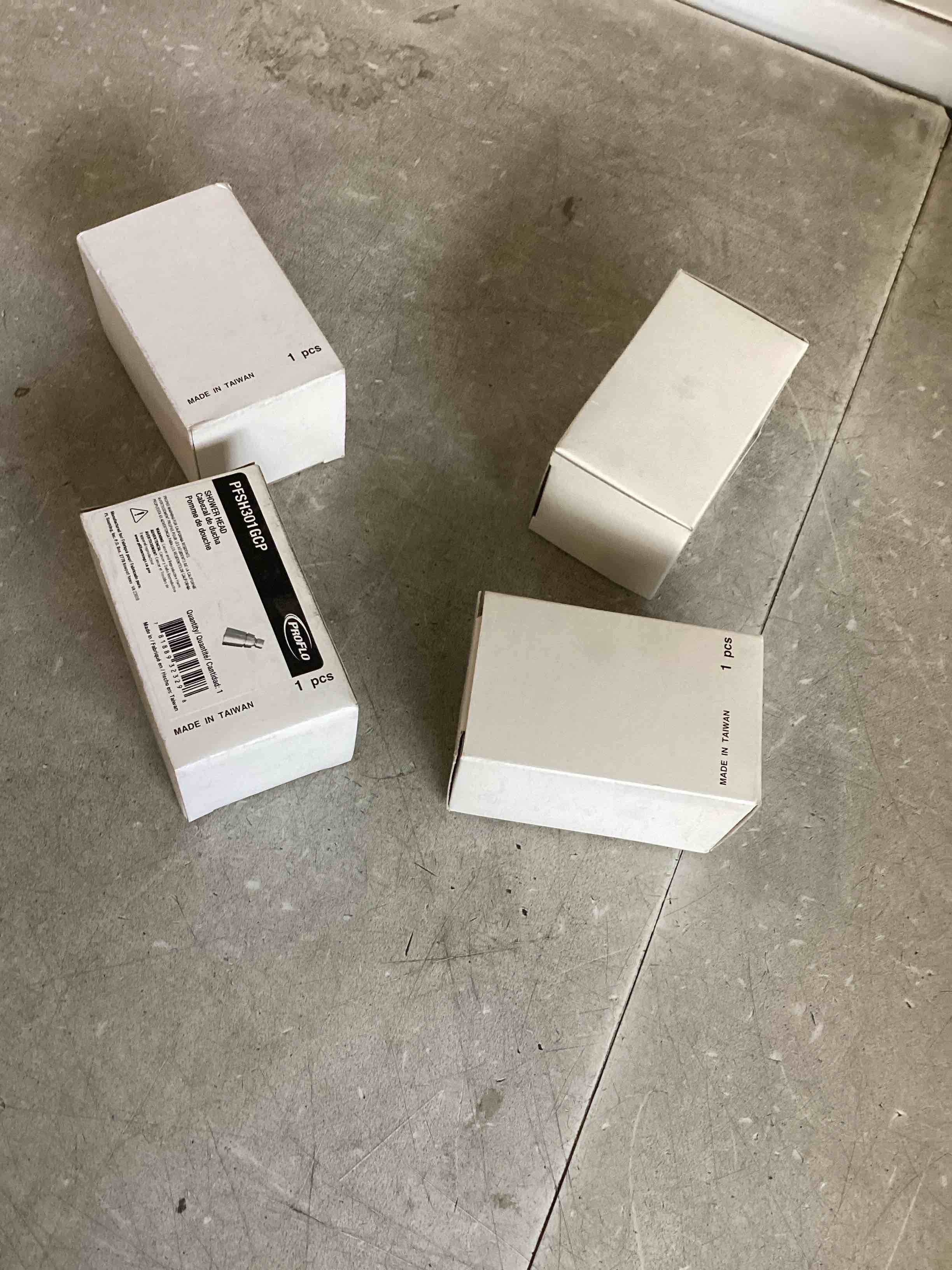 https://s3.amazonaws.com/lotting-images-prod/bidfta/TEA3228328_1752166901137.jpeg