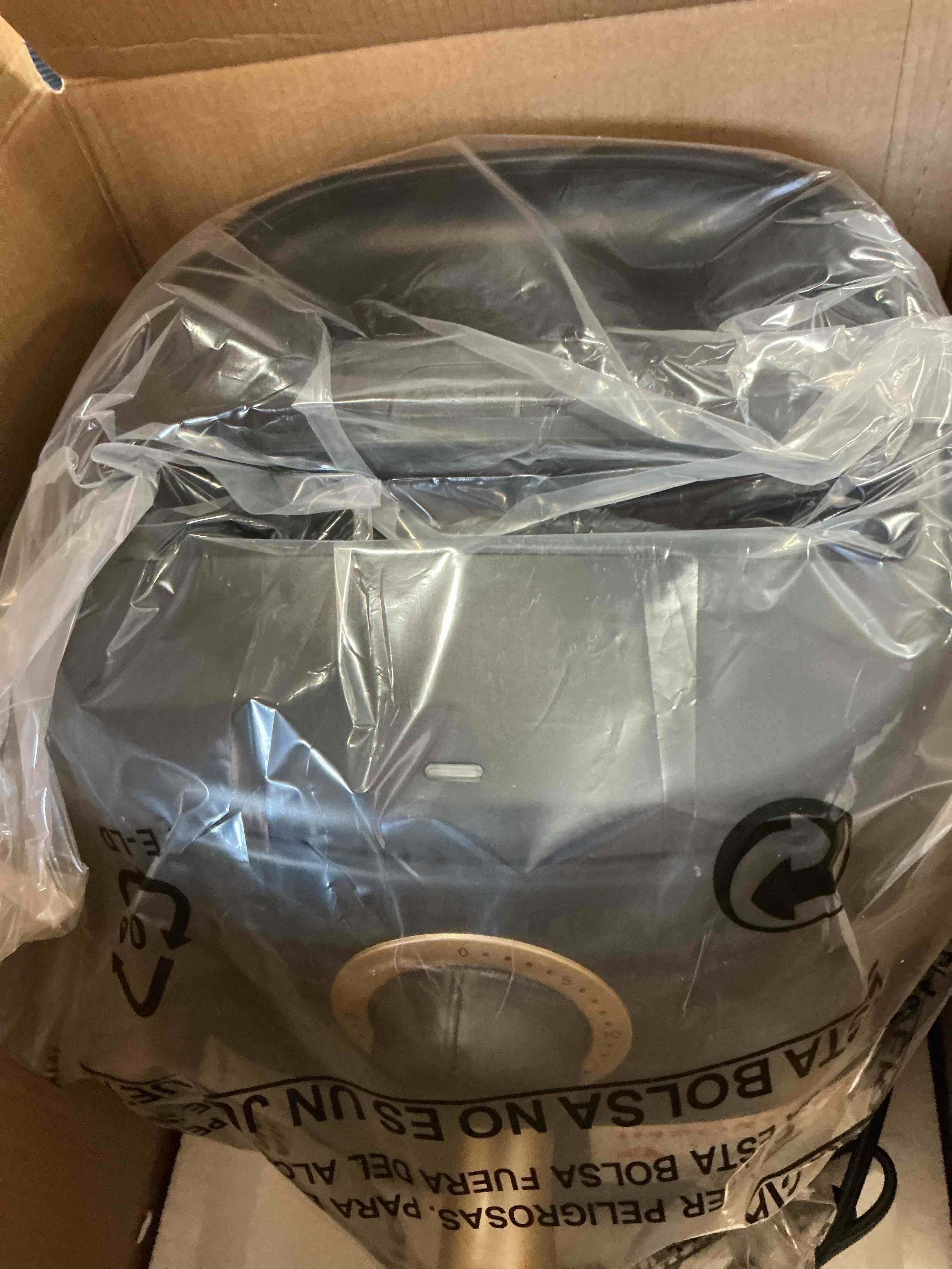 https://s3.amazonaws.com/lotting-images-prod/bidfta/TEA3238400_1757078340508.jpeg