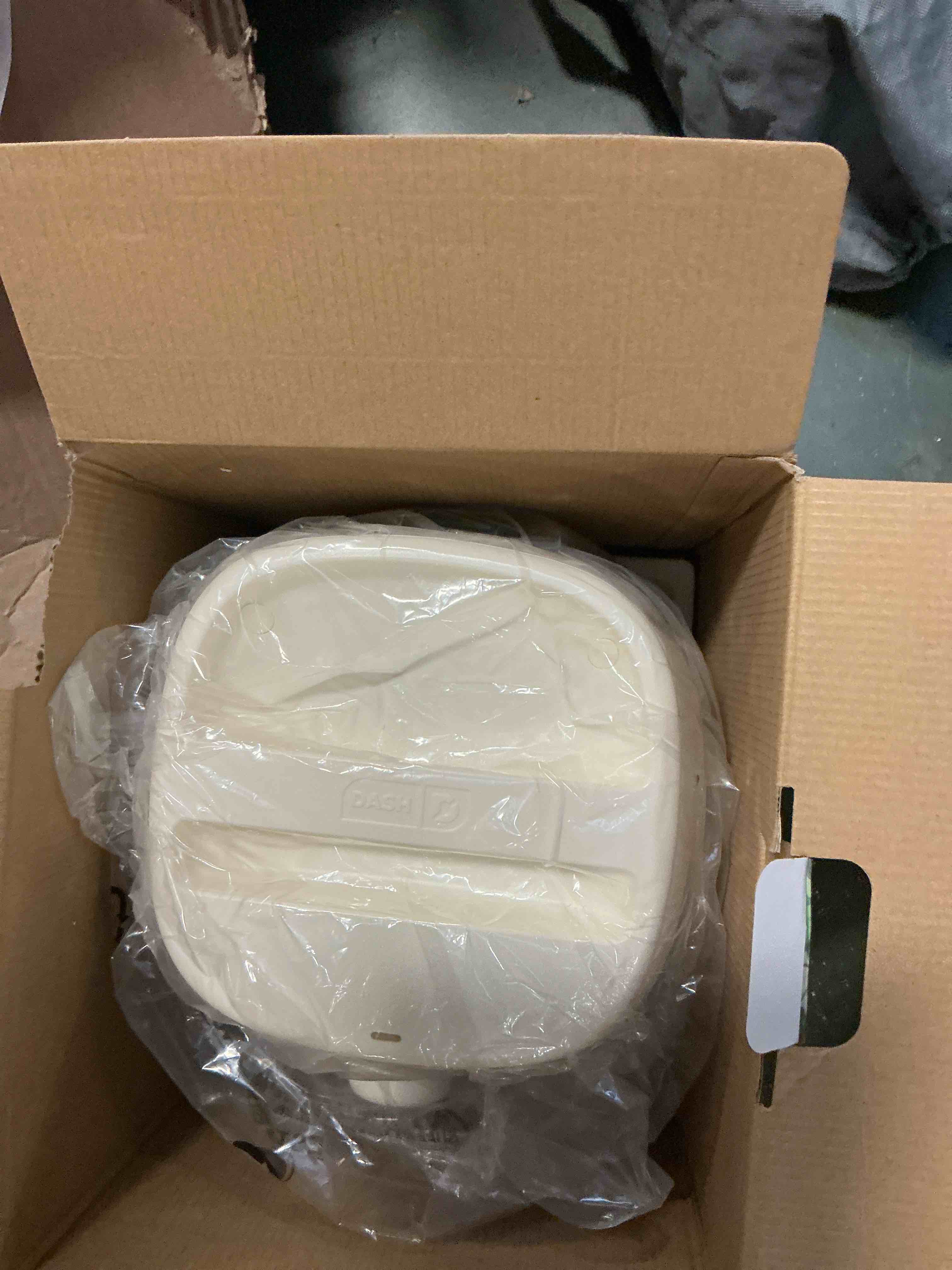 https://s3.amazonaws.com/lotting-images-prod/bidfta/TEA3248527_1756120255528.jpeg