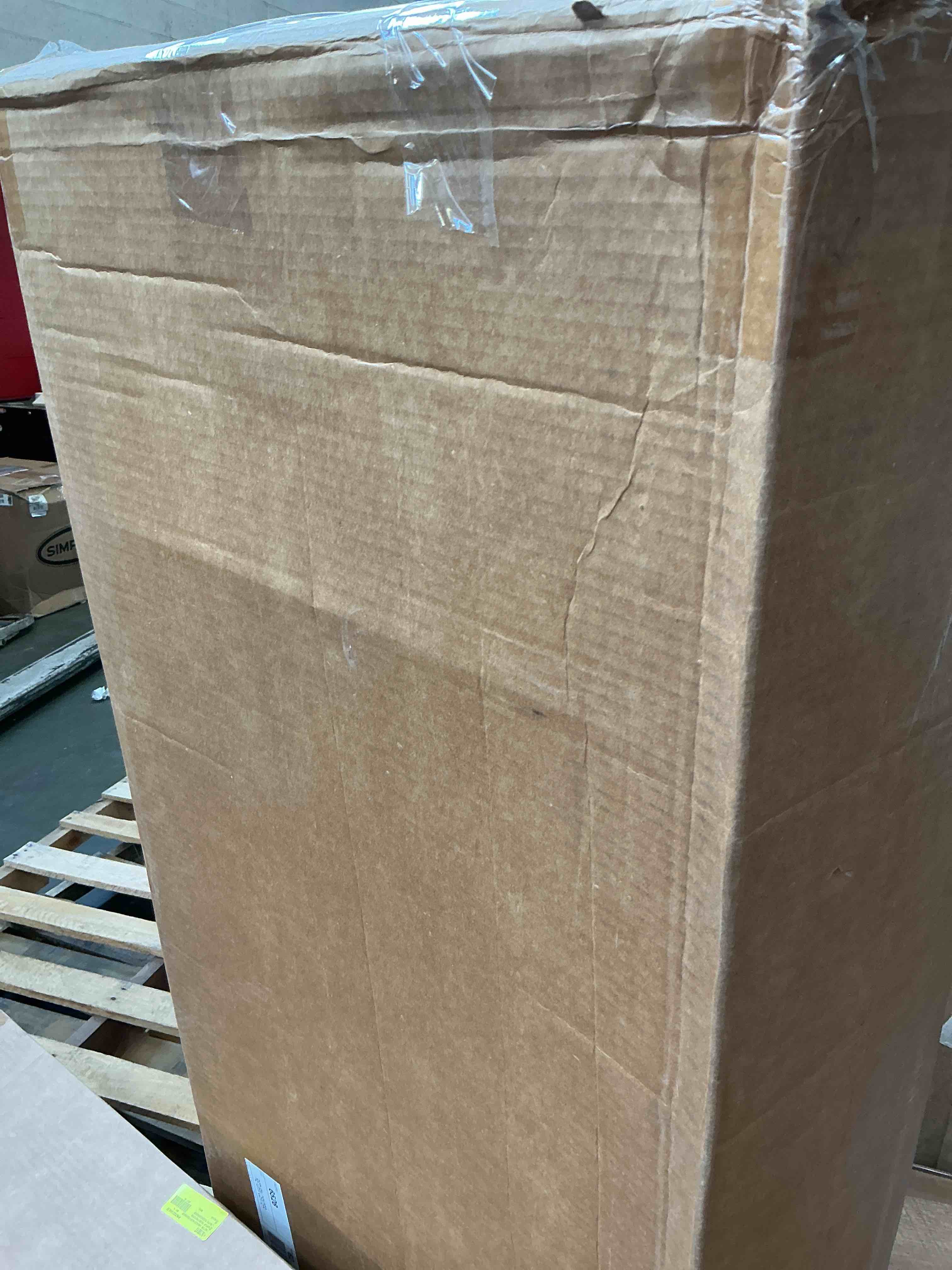 https://s3.amazonaws.com/lotting-images-prod/bidfta/TEA3249601_1757010542803.jpeg