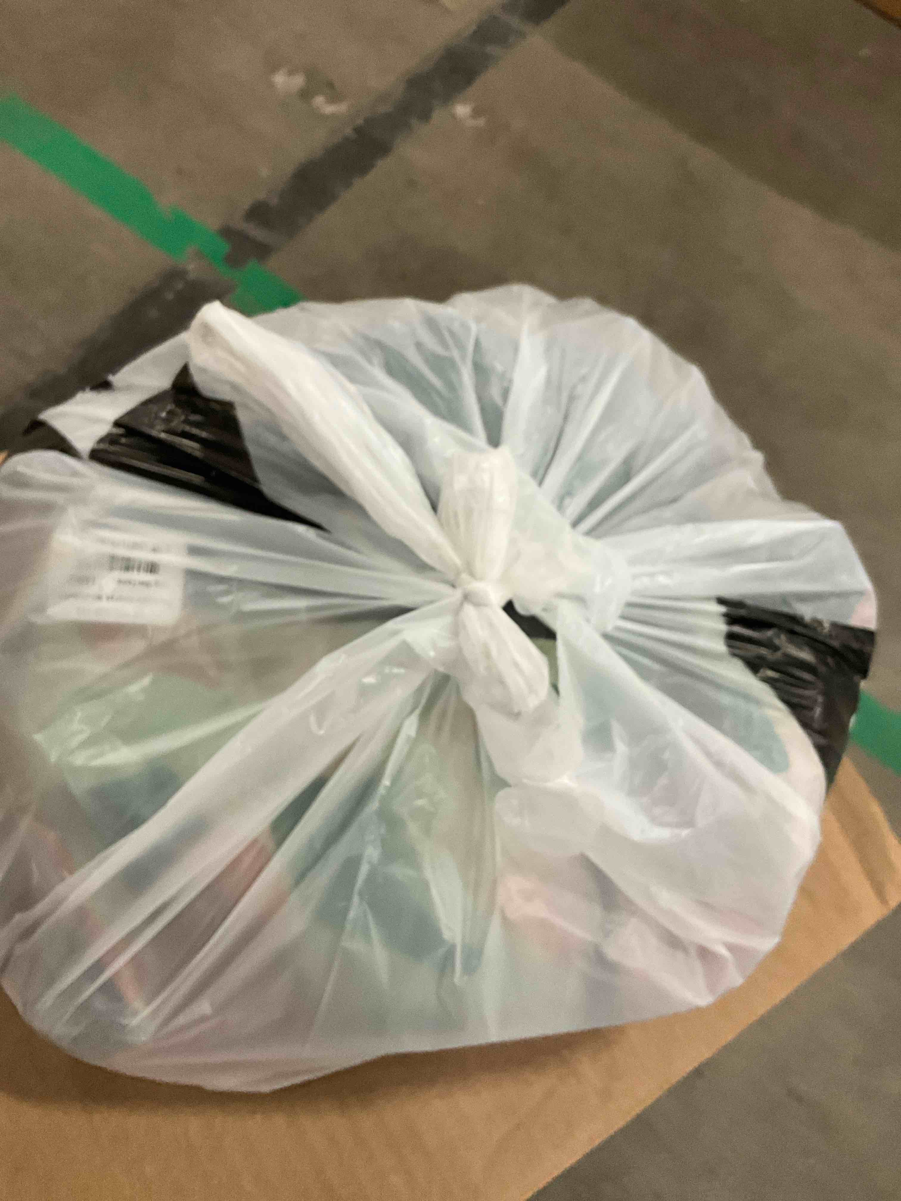 https://s3.amazonaws.com/lotting-images-prod/bidfta/TEA3271245_1754080880320.jpeg