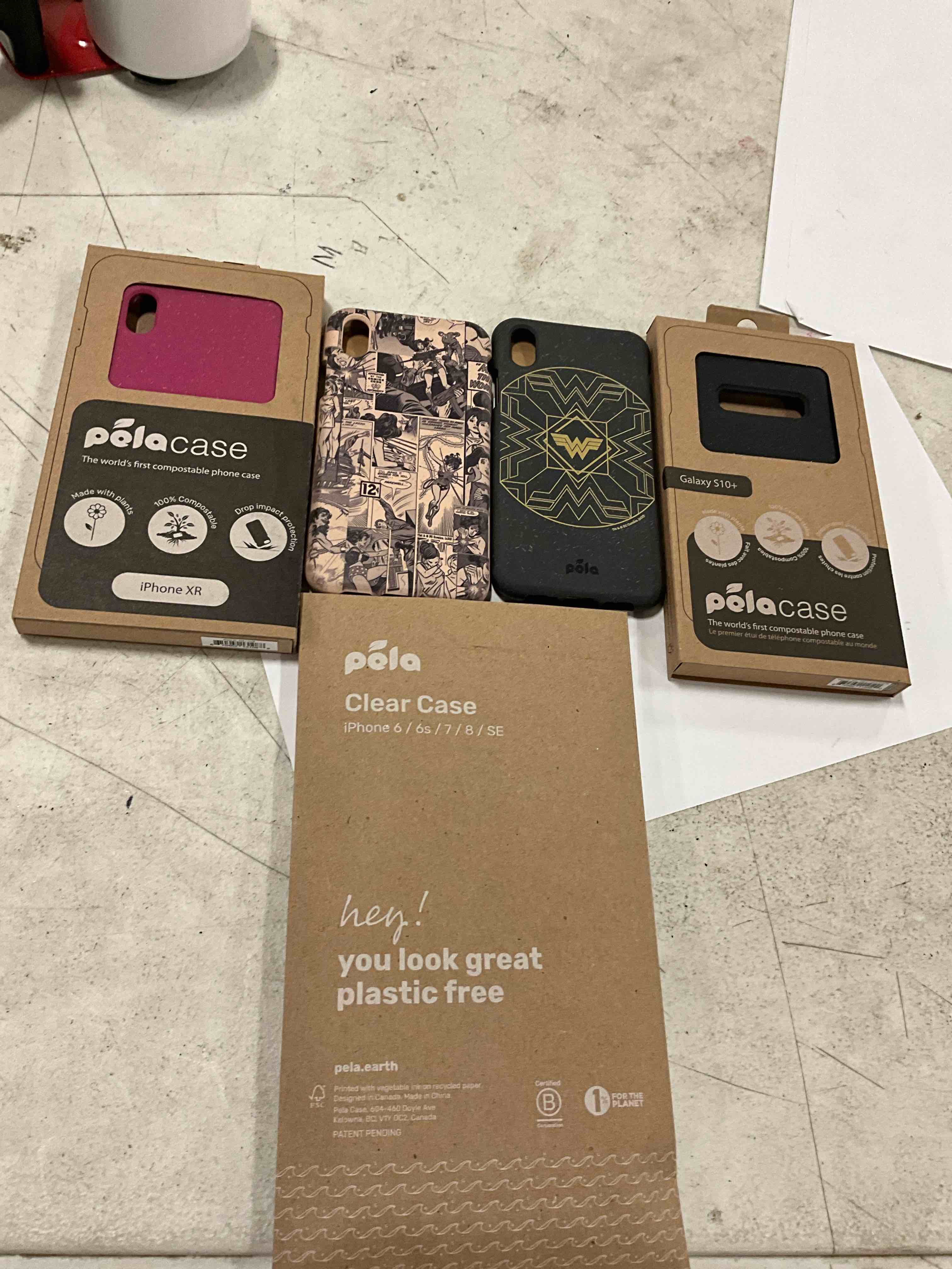 Assorted Box Lot of phone cases For : iPhone XR, iPhone 6/6s/7/8/SE, Samsung S10, (Colors Vary)