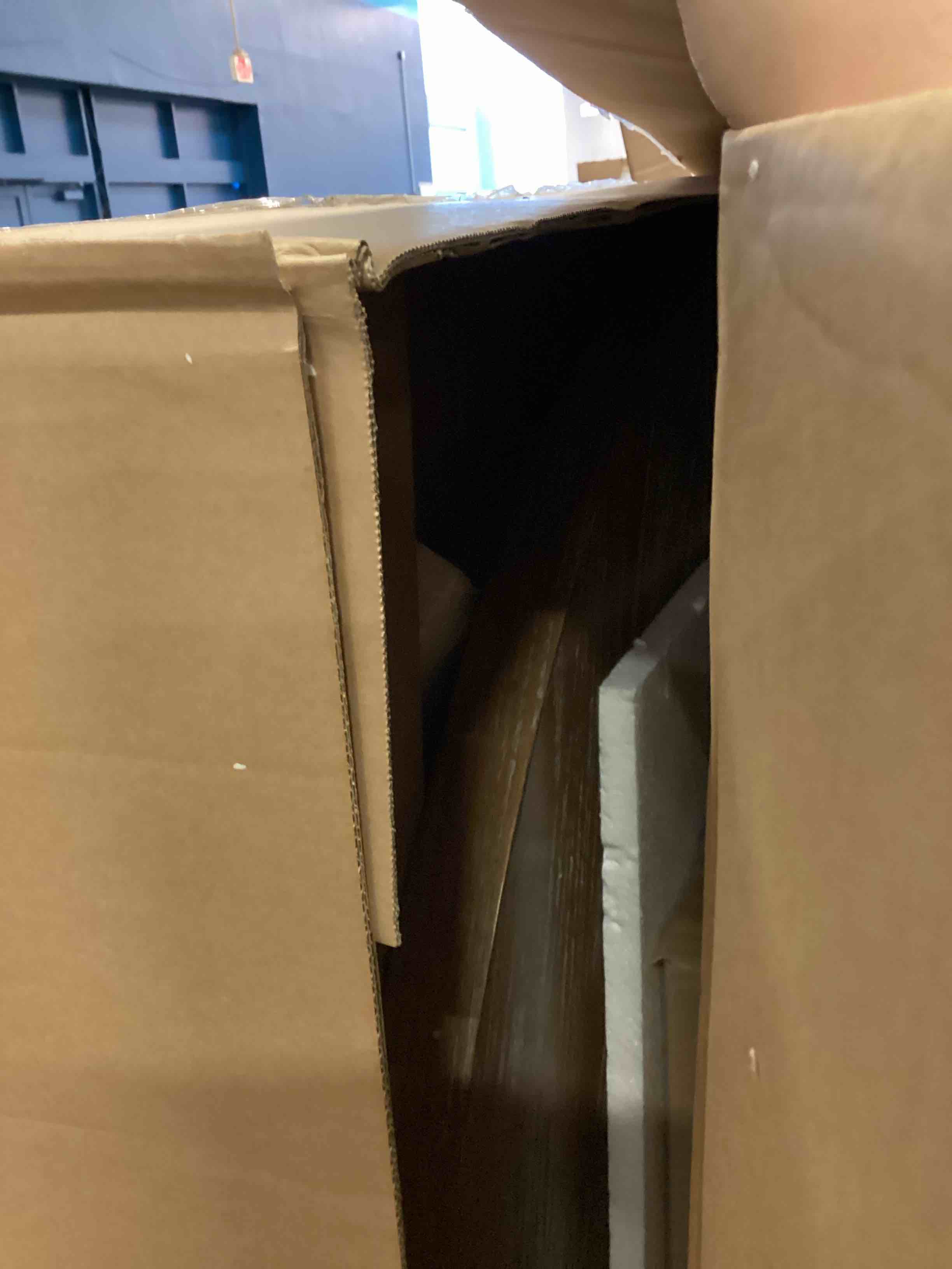 https://s3.amazonaws.com/lotting-images-prod/bidfta/TEA3273664_1756821127538.jpeg
