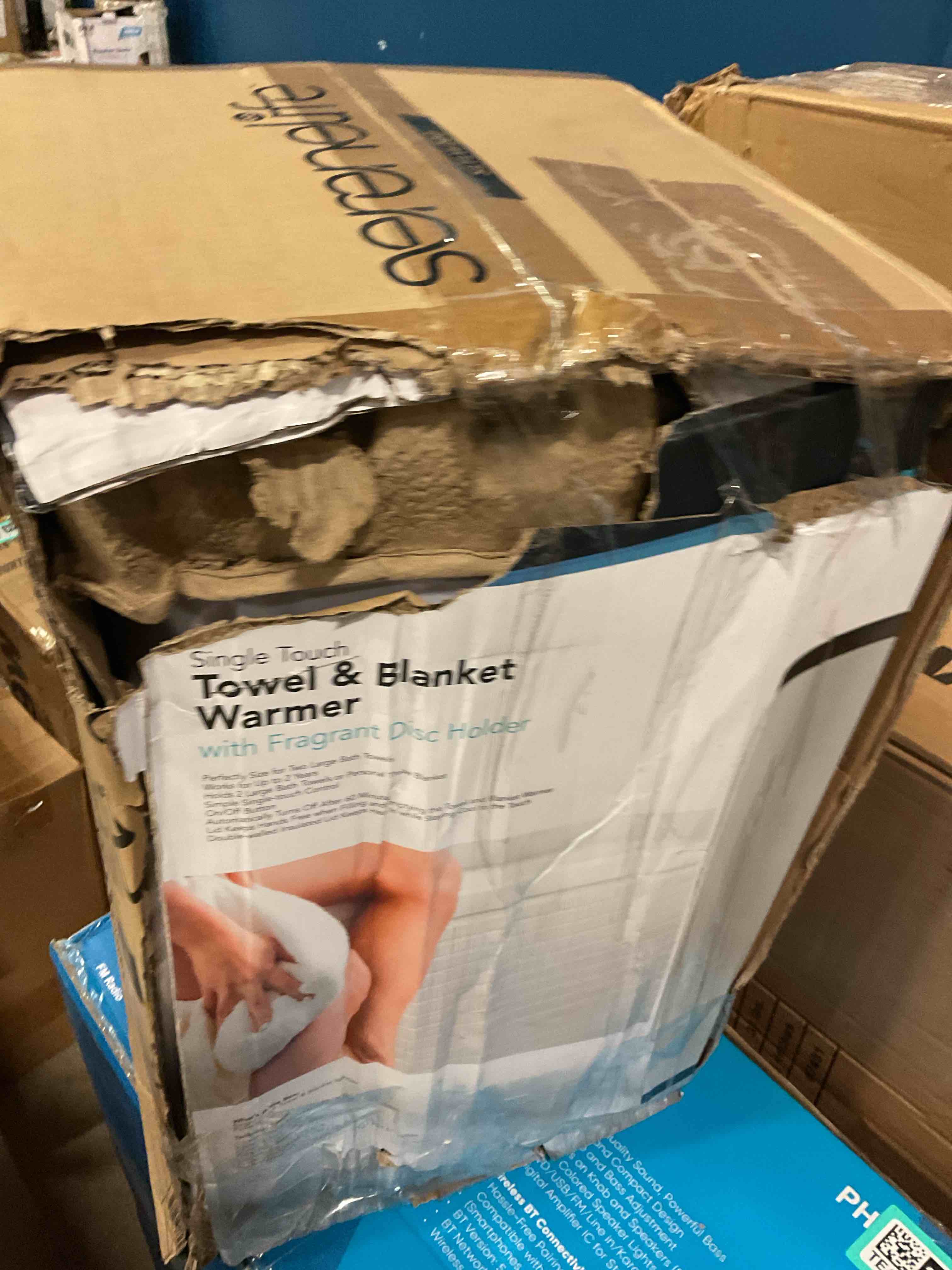 https://s3.amazonaws.com/lotting-images-prod/bidfta/TEA3273715_1756844001404.jpeg