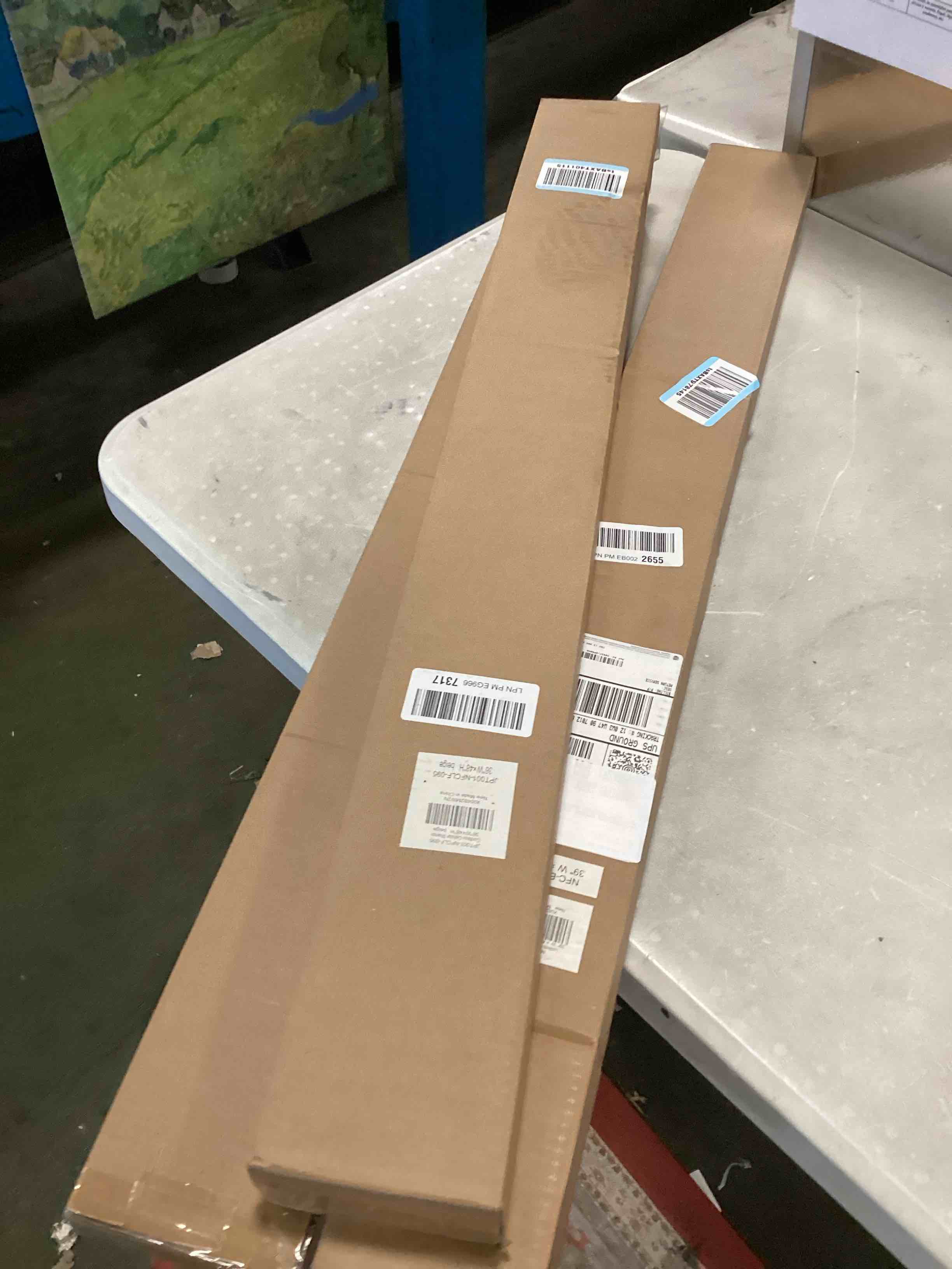 https://s3.amazonaws.com/lotting-images-prod/bidfta/TEA3310037_1752697169291.jpeg