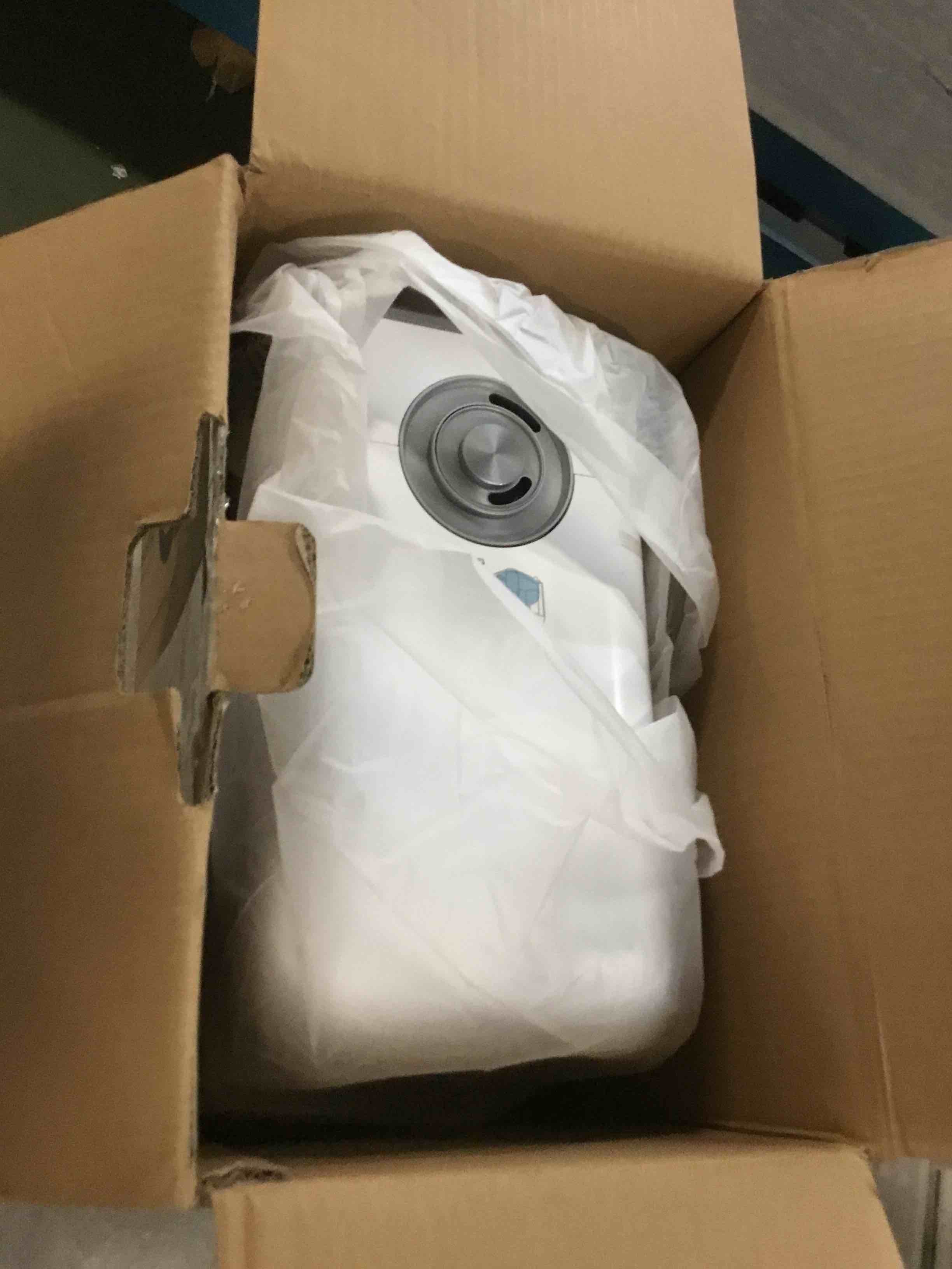 https://s3.amazonaws.com/lotting-images-prod/bidfta/TEA3328424_1746469065239.jpeg