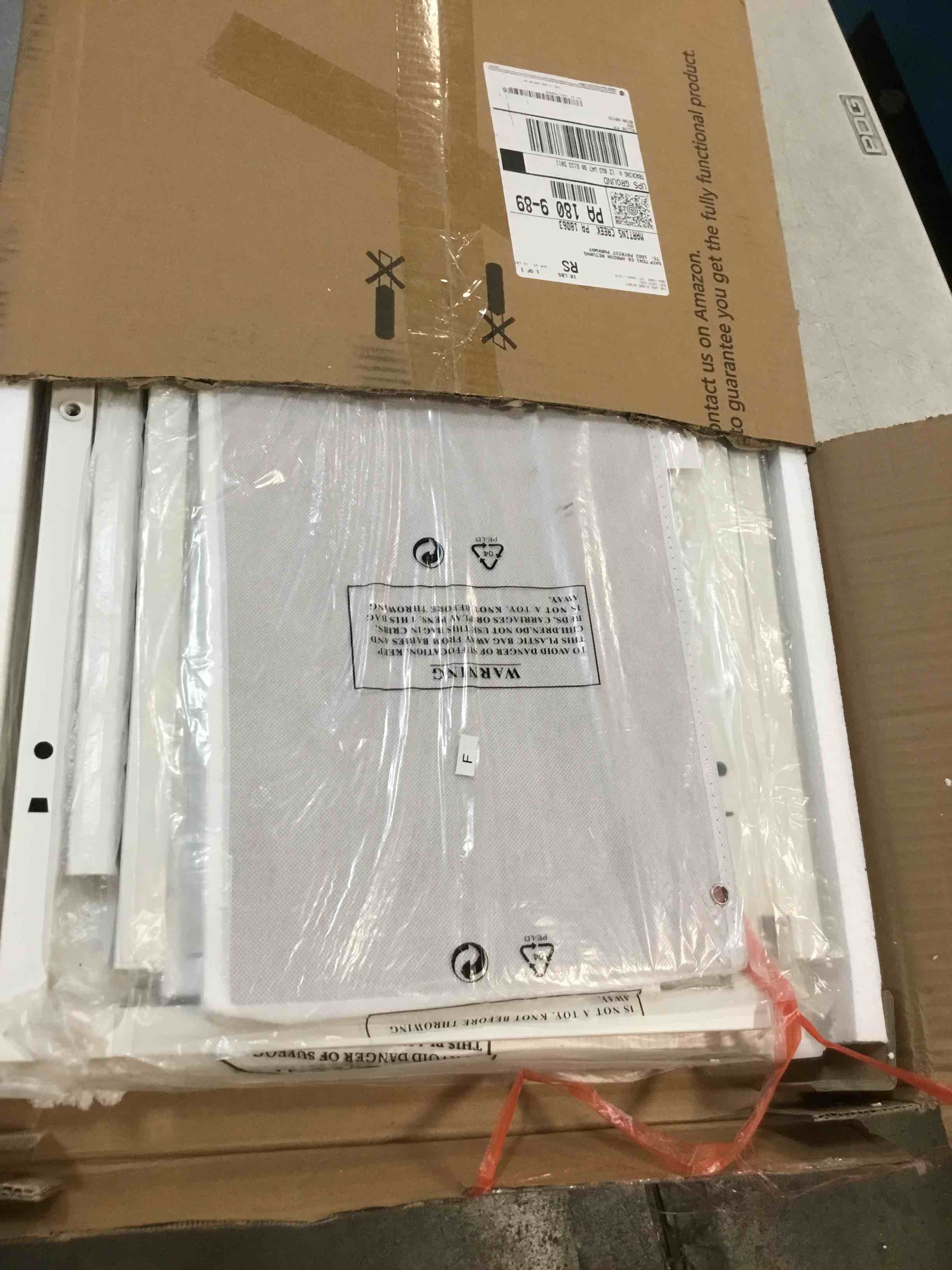 https://s3.amazonaws.com/lotting-images-prod/bidfta/TEA3328711_1746624448337.jpeg