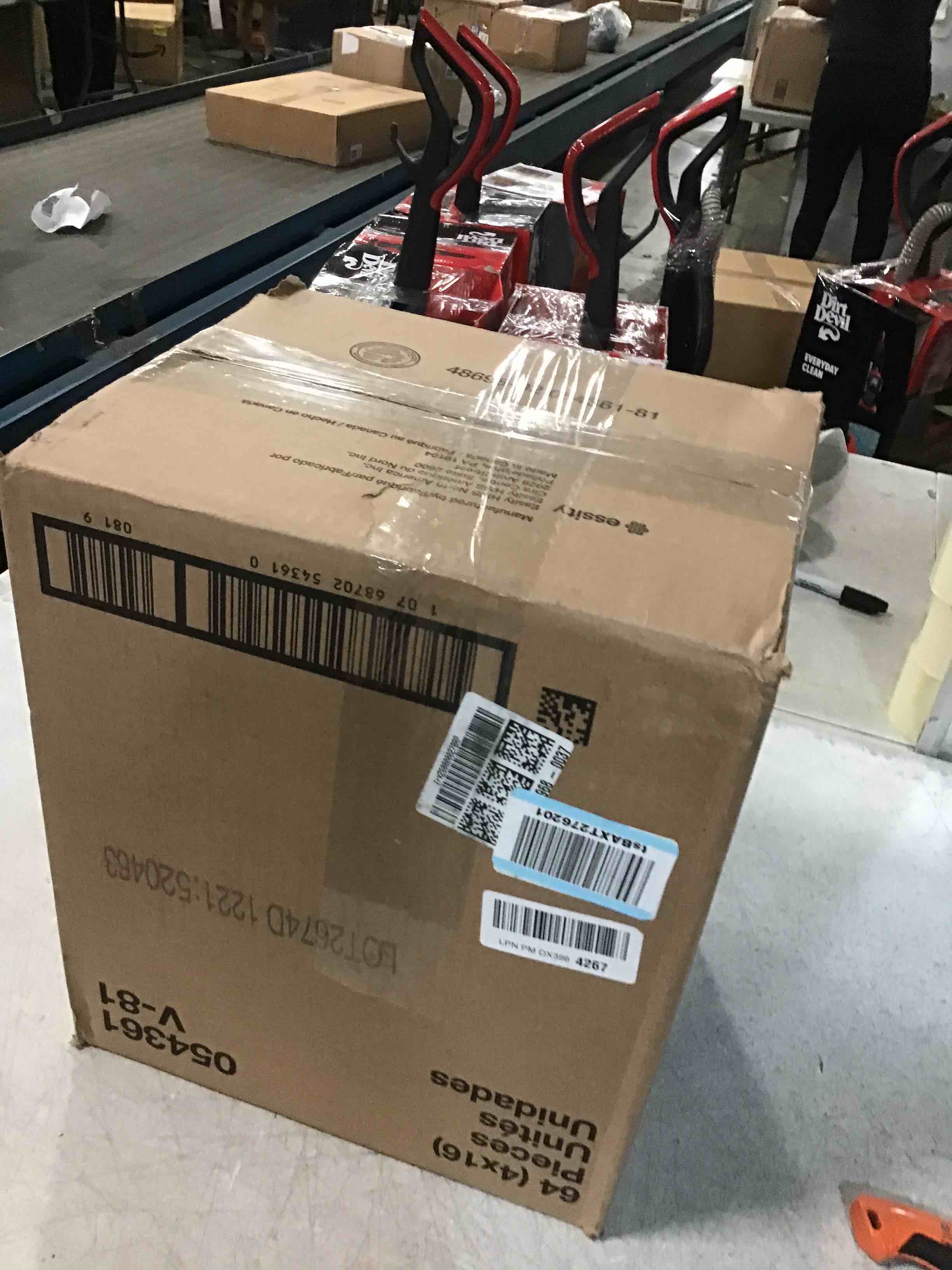 https://s3.amazonaws.com/lotting-images-prod/bidfta/TEA3328924_1746707695001.jpeg