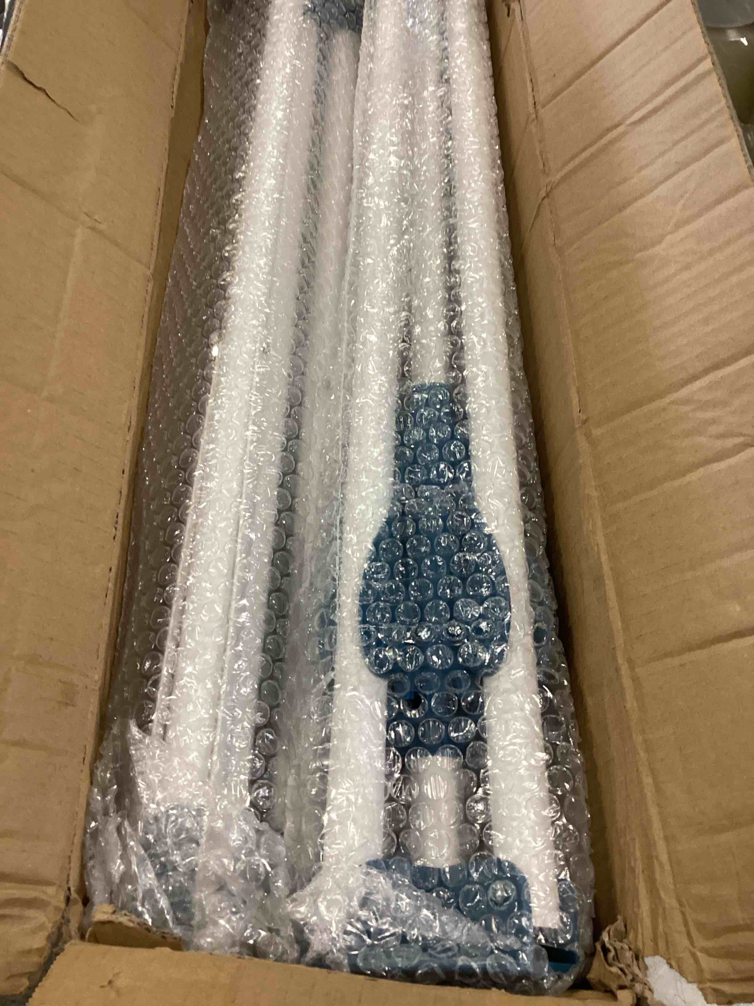 https://s3.amazonaws.com/lotting-images-prod/bidfta/TEA3331018_1746548806394.jpeg