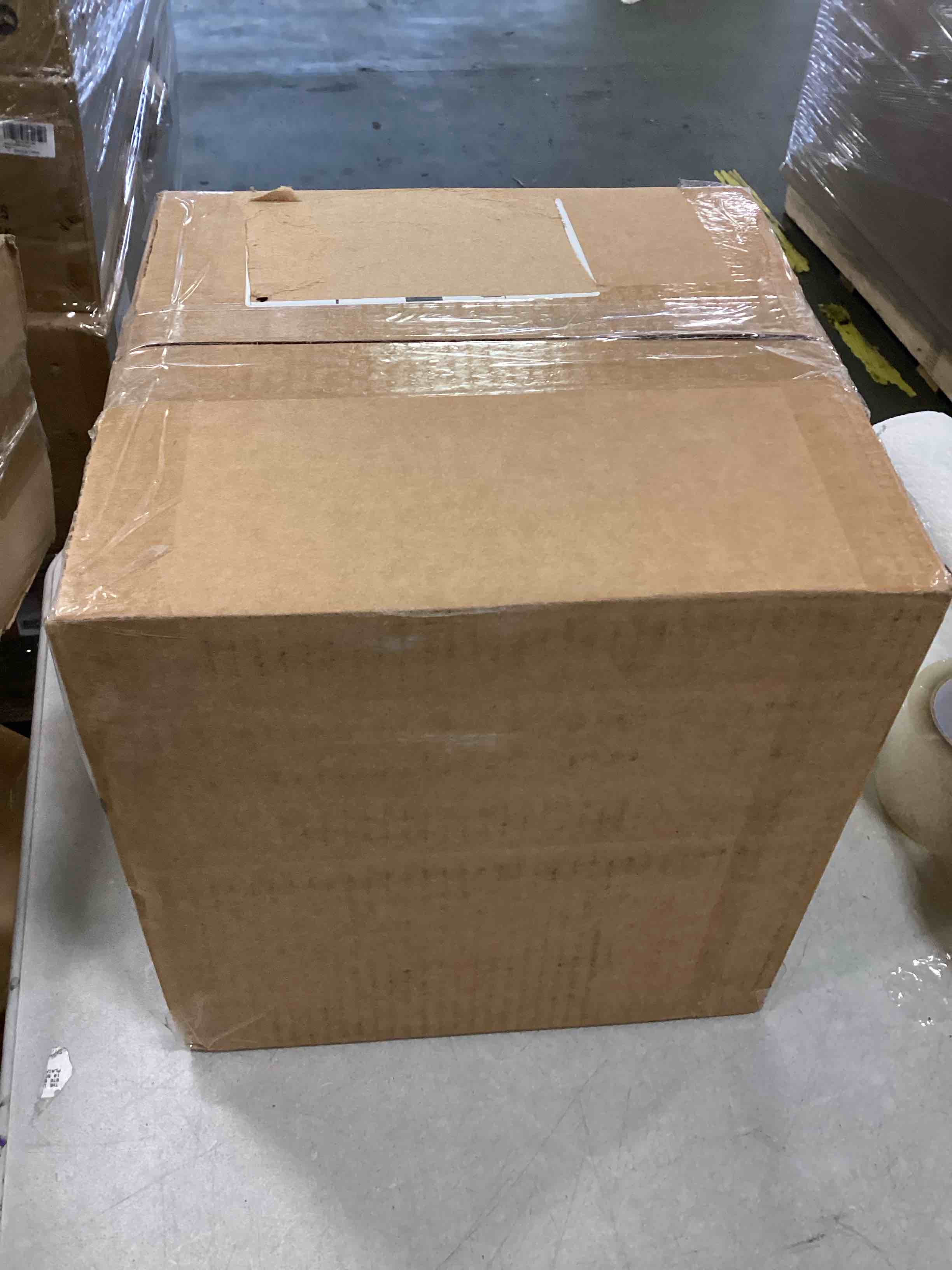 https://s3.amazonaws.com/lotting-images-prod/bidfta/TEA3331050_1746545244576.jpeg
