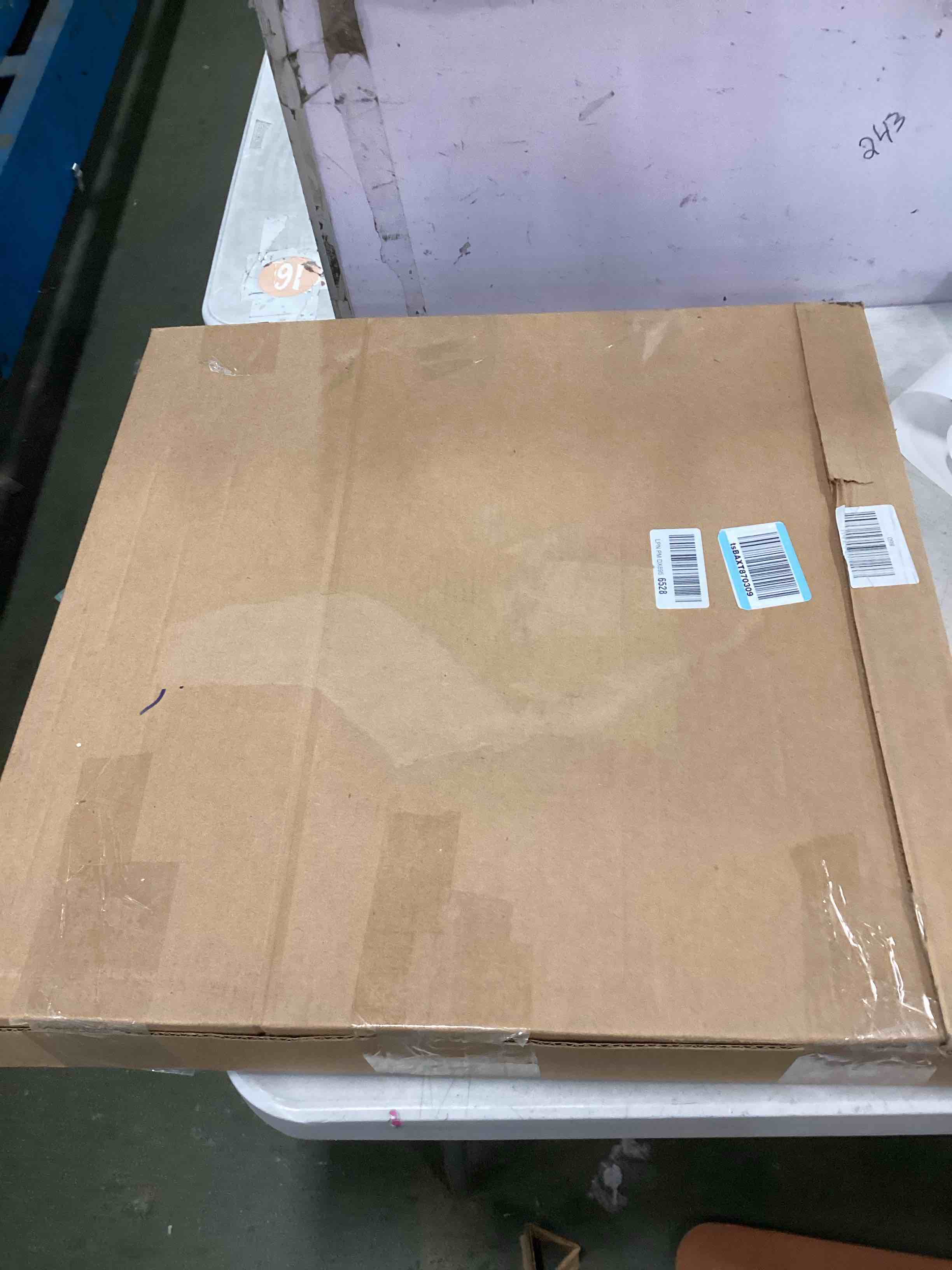 https://s3.amazonaws.com/lotting-images-prod/bidfta/TEA3331131_1746623363391.jpeg