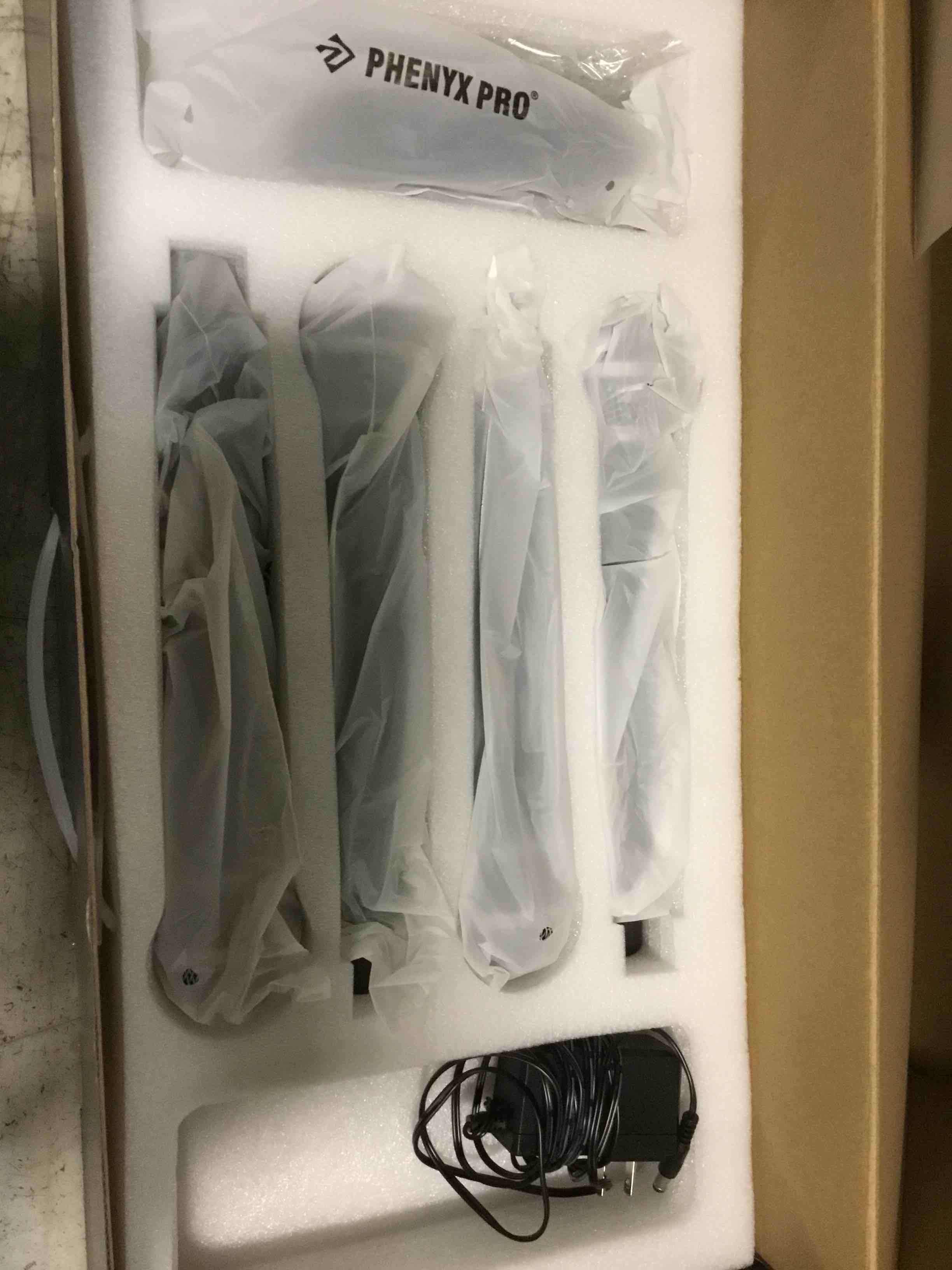 https://s3.amazonaws.com/lotting-images-prod/bidfta/TEA3334290_1746728904745.jpeg