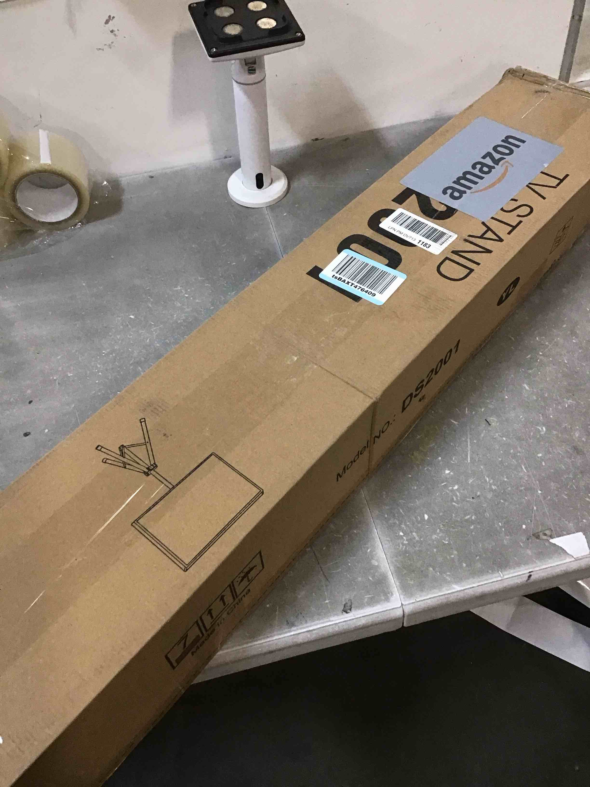 https://s3.amazonaws.com/lotting-images-prod/bidfta/TEA3334379_1746715330151.jpeg