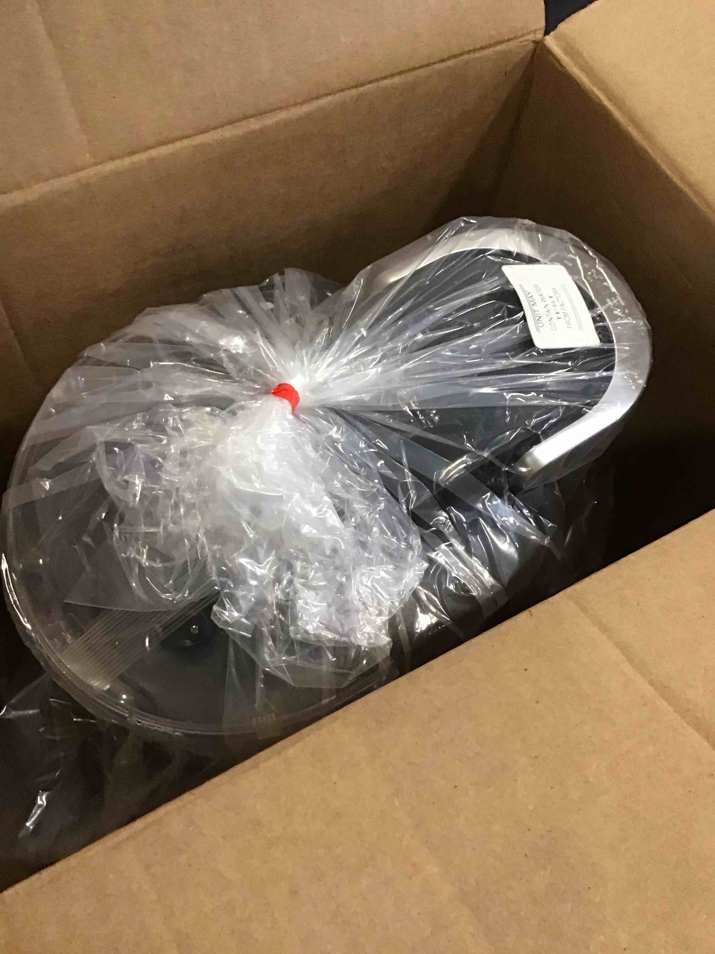 https://s3.amazonaws.com/lotting-images-prod/bidfta/TEA3336748_1748011601553.jpeg