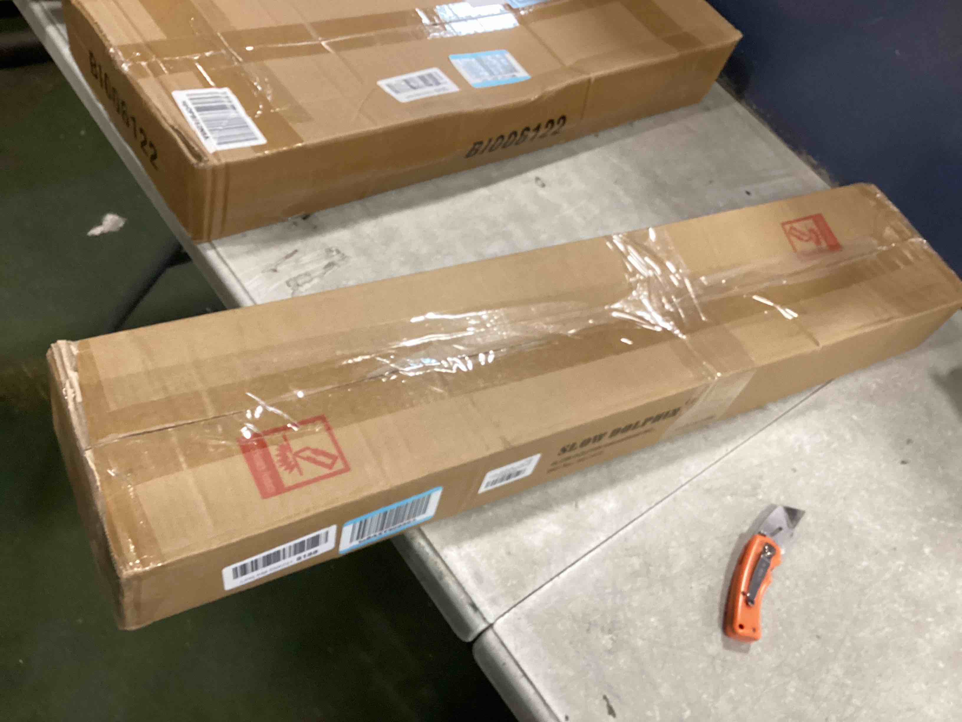 https://s3.amazonaws.com/lotting-images-prod/bidfta/TEA3336983_1748619296412.jpeg