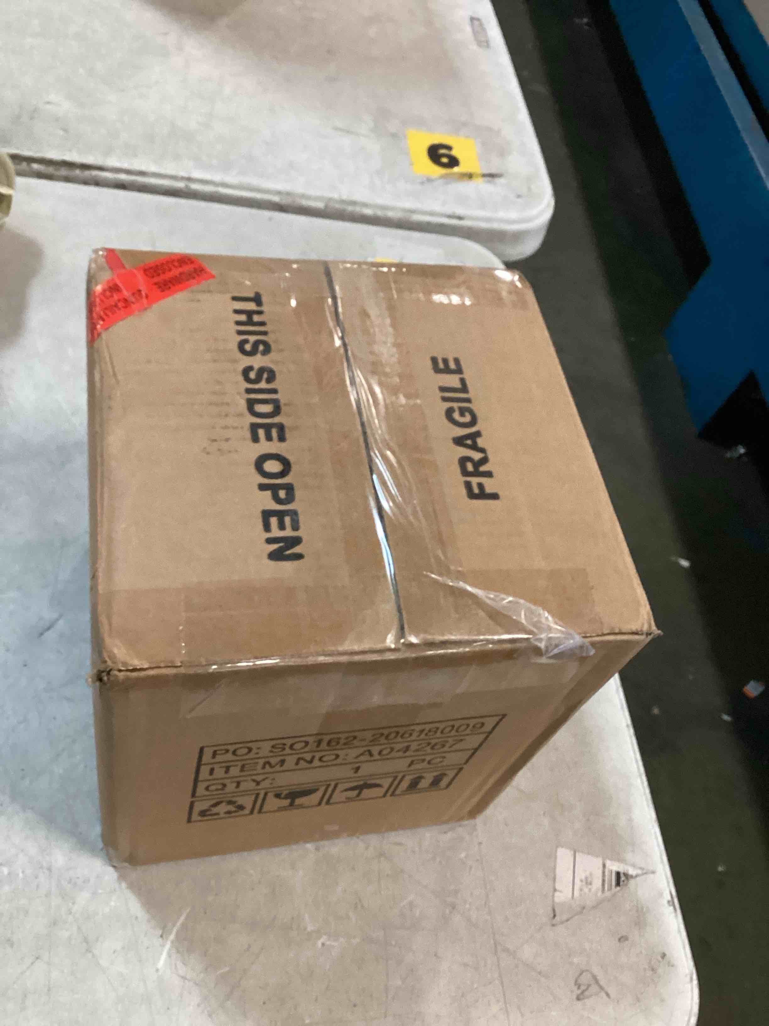 https://s3.amazonaws.com/lotting-images-prod/bidfta/TEA3337081_1747322672068.jpeg