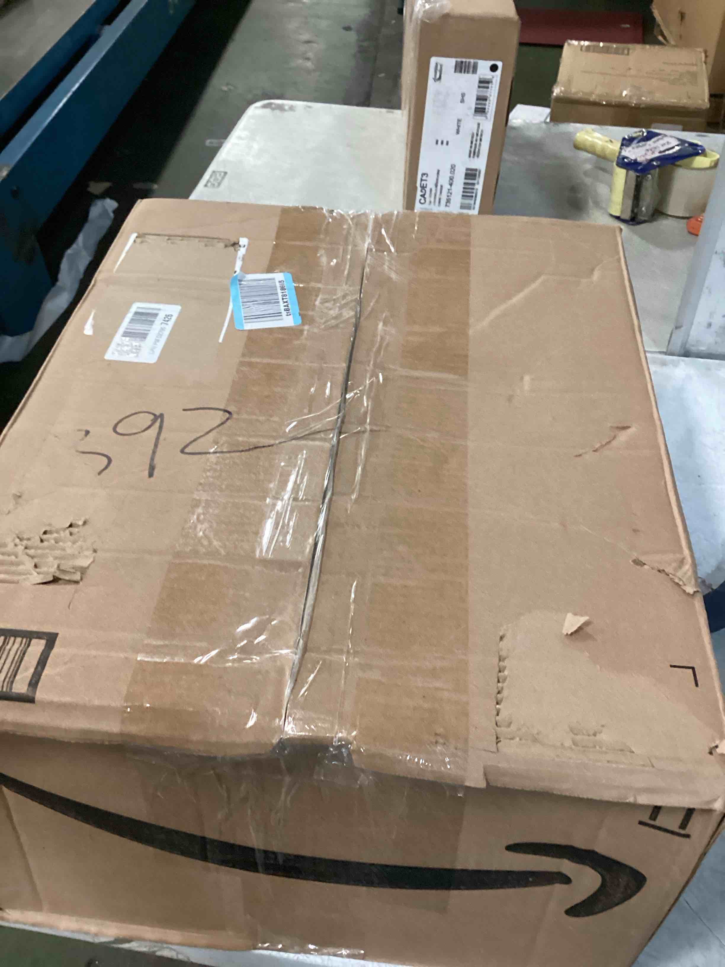 https://s3.amazonaws.com/lotting-images-prod/bidfta/TEA3337335_1747408441614.jpeg