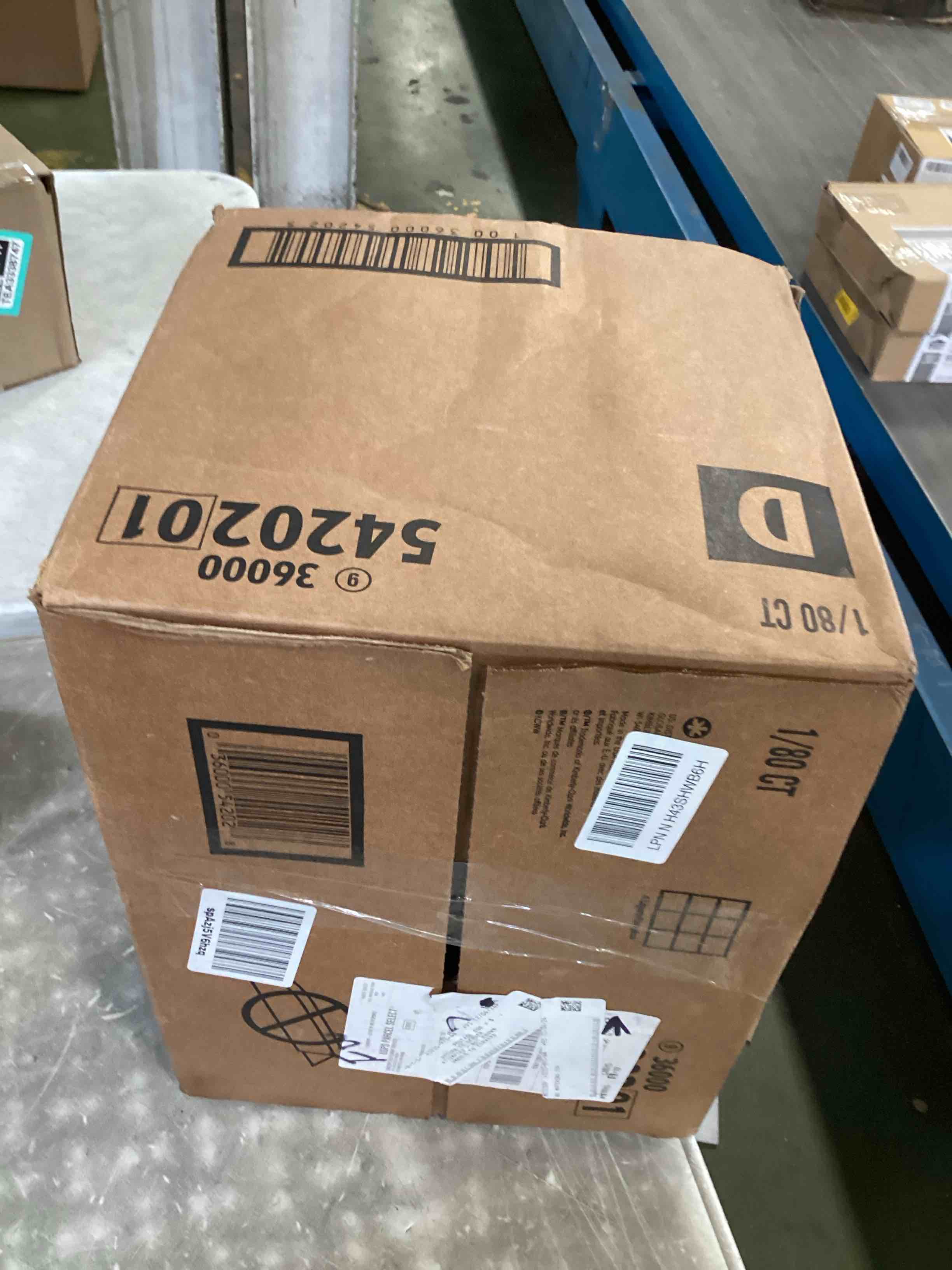 https://s3.amazonaws.com/lotting-images-prod/bidfta/TEA3338748_1748011938467.jpeg