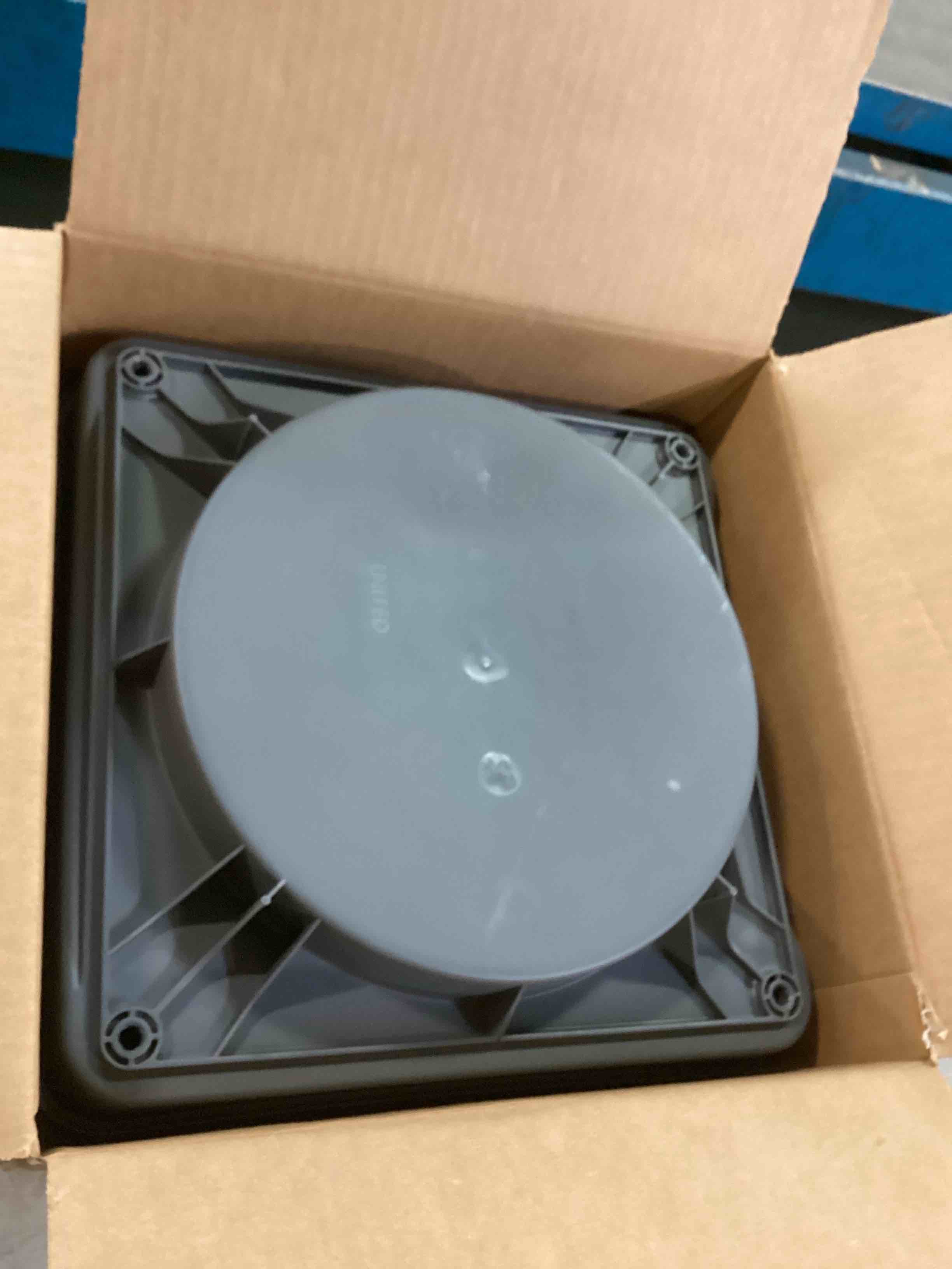 https://s3.amazonaws.com/lotting-images-prod/bidfta/TEA3339523_1748530537897.jpeg