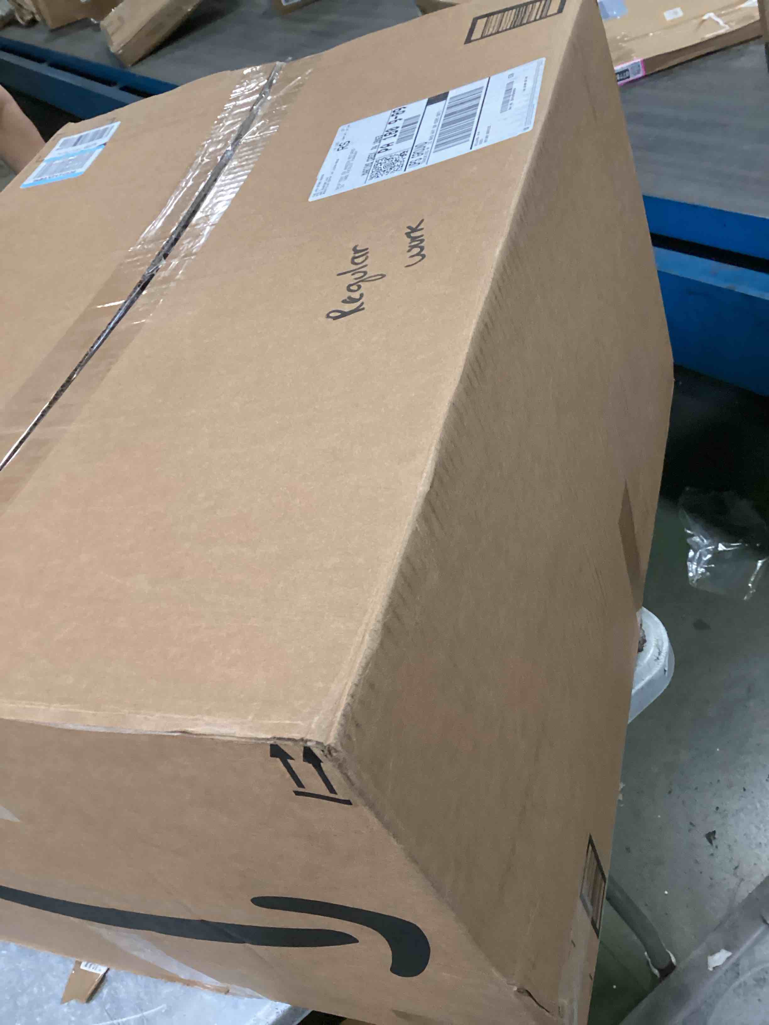 https://s3.amazonaws.com/lotting-images-prod/bidfta/TEA3340343_1746717652271.jpeg