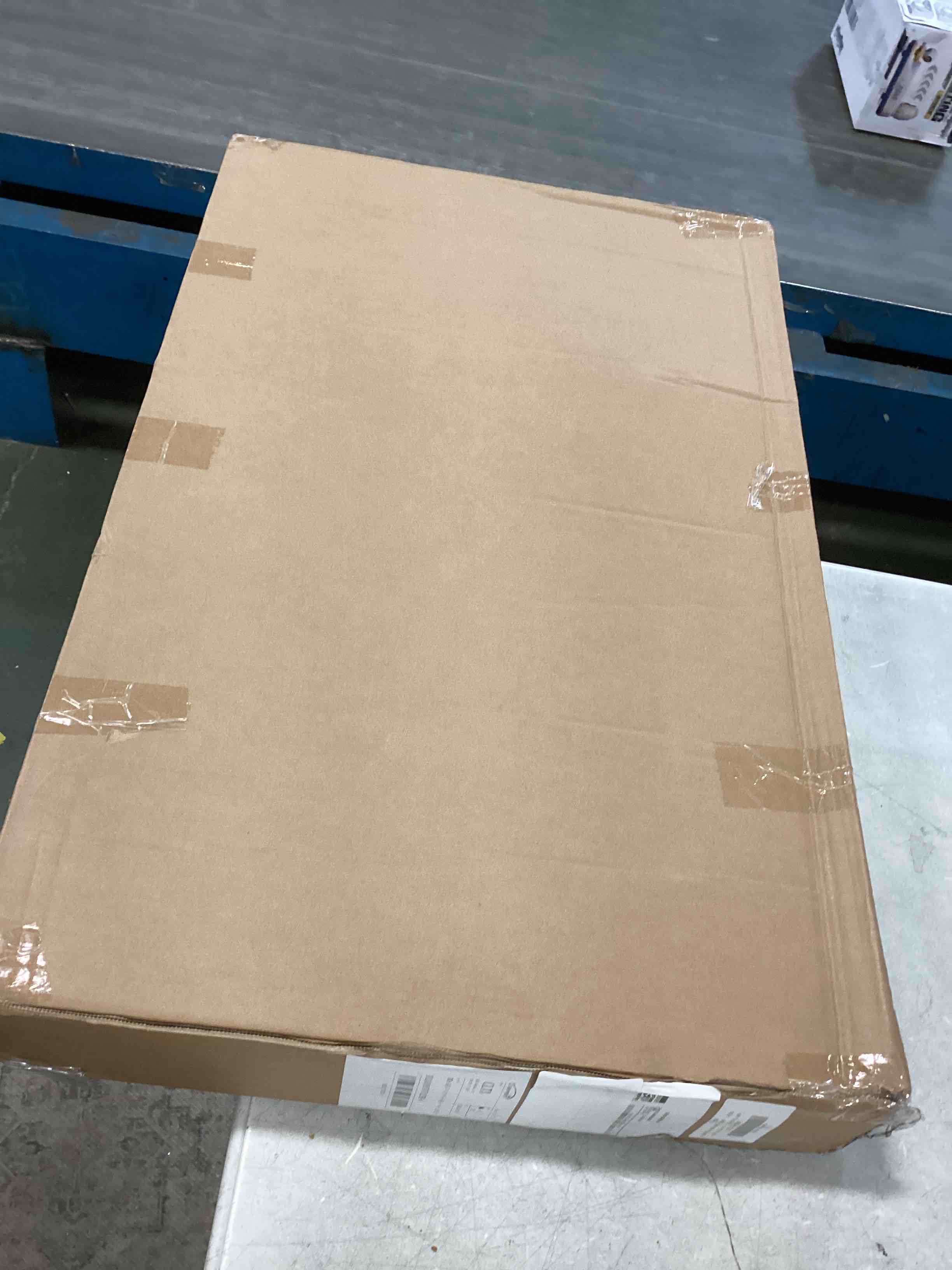 https://s3.amazonaws.com/lotting-images-prod/bidfta/TEA3345505_1748007166761.jpeg