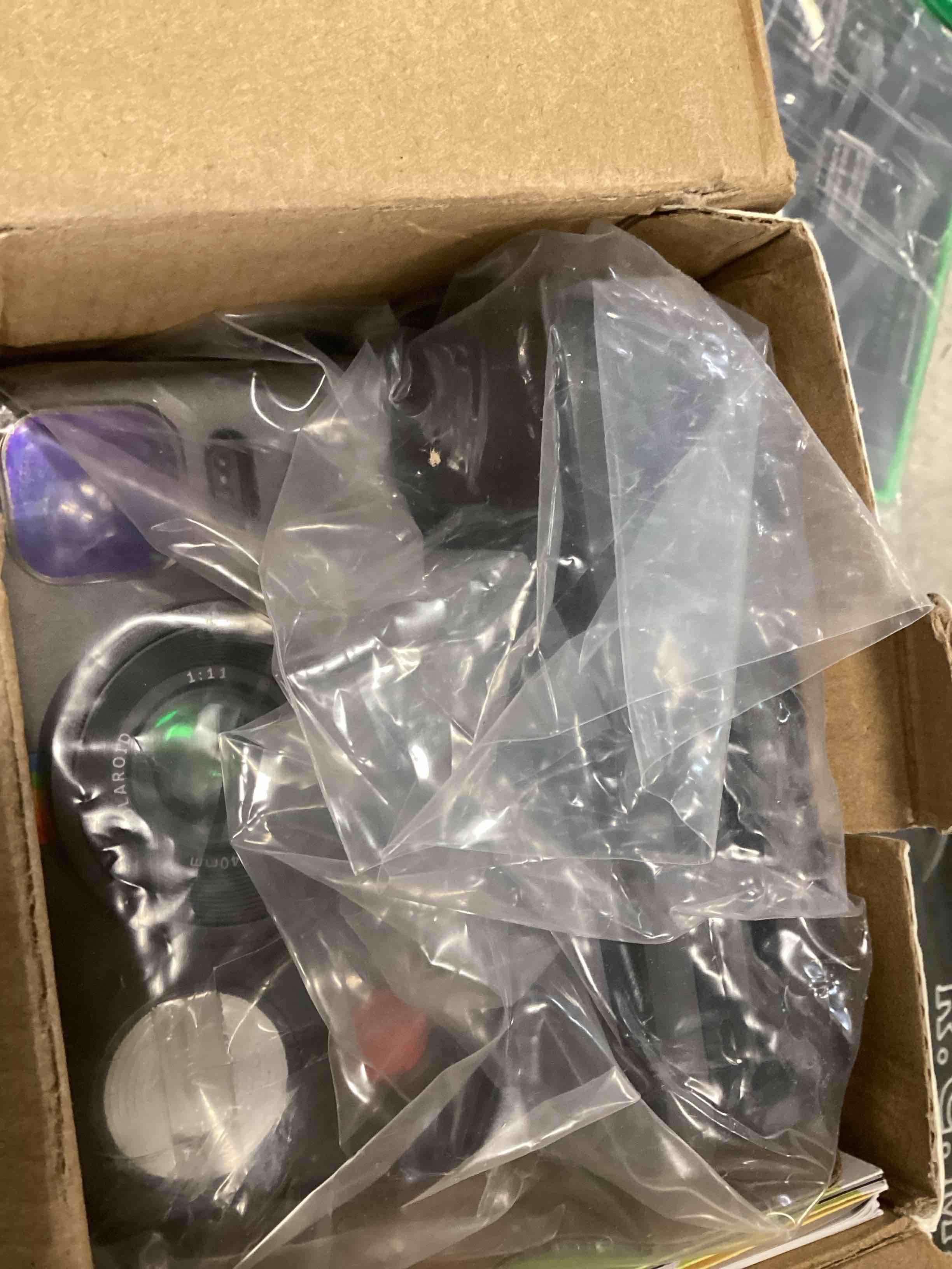 https://s3.amazonaws.com/lotting-images-prod/bidfta/TEA3346351_1747162330859.jpeg